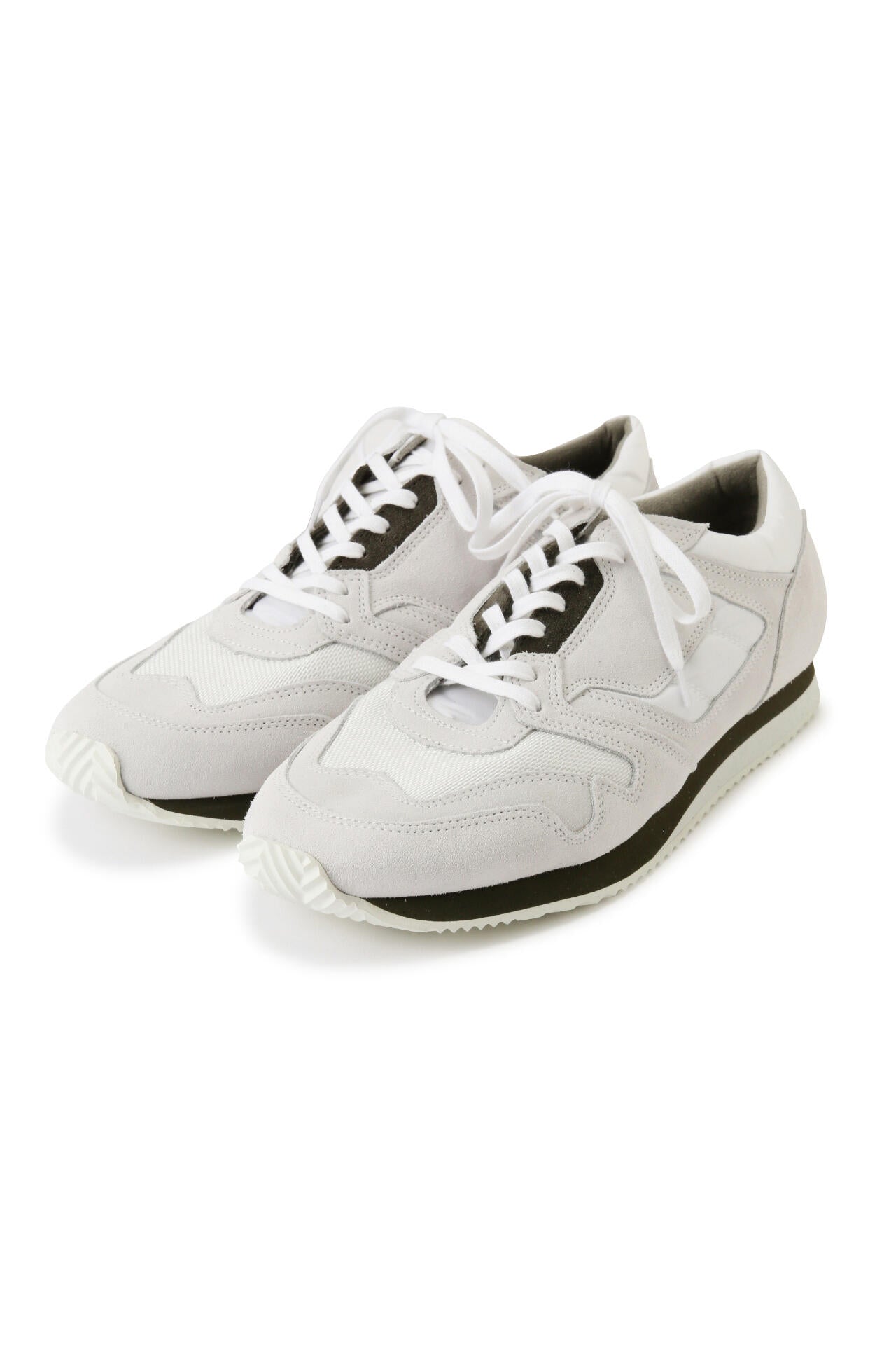 REPRODUCTION OF FOUND / BRITISH MILITARY TRAINER WOMEN