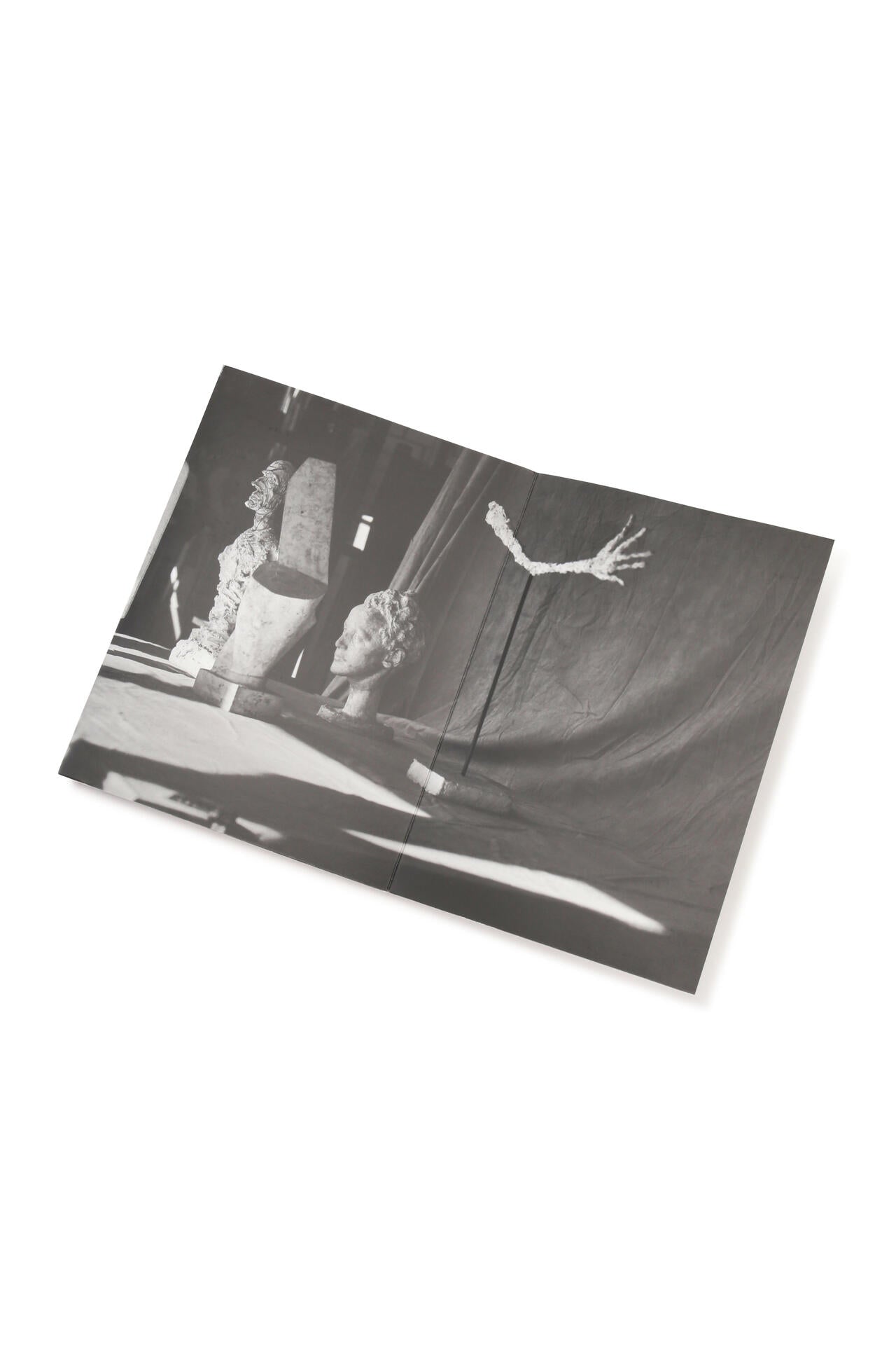 SUBSTANCE AND SHADOW / Alberto Giacometti