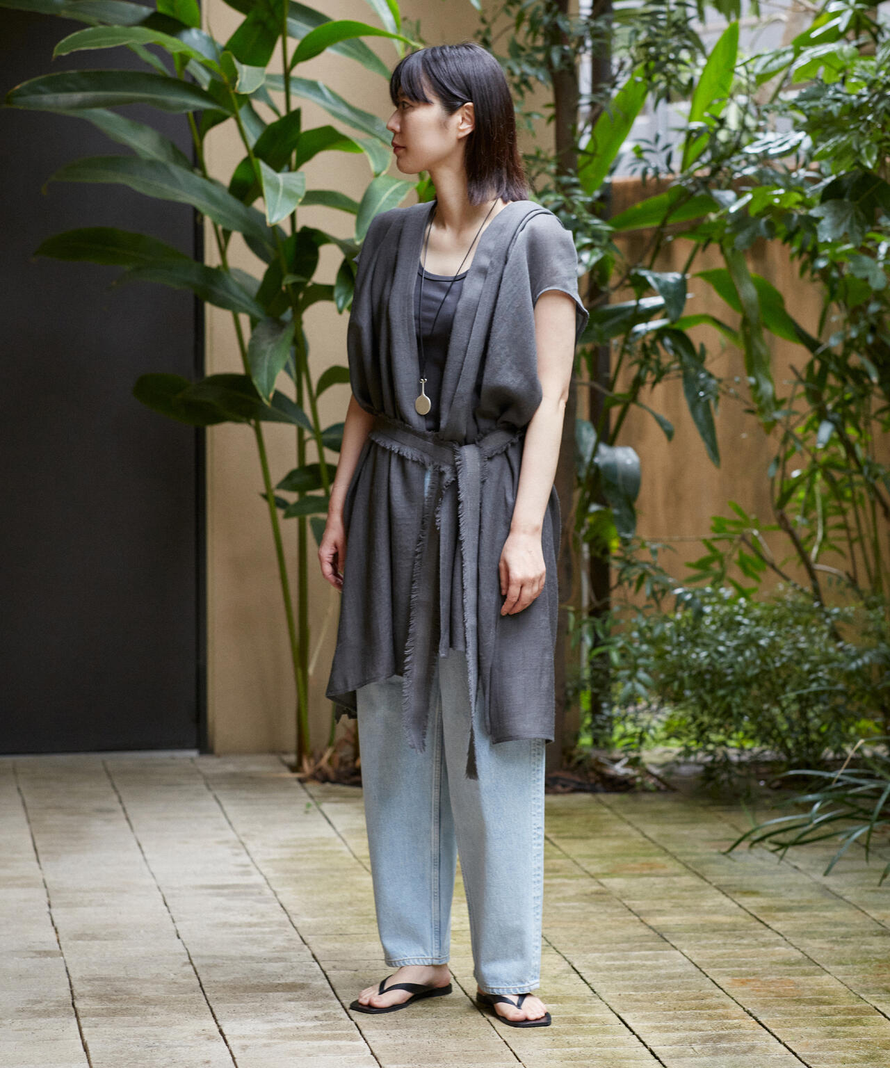 IKORRE / LONG VEST WITH FRINGE & BELT