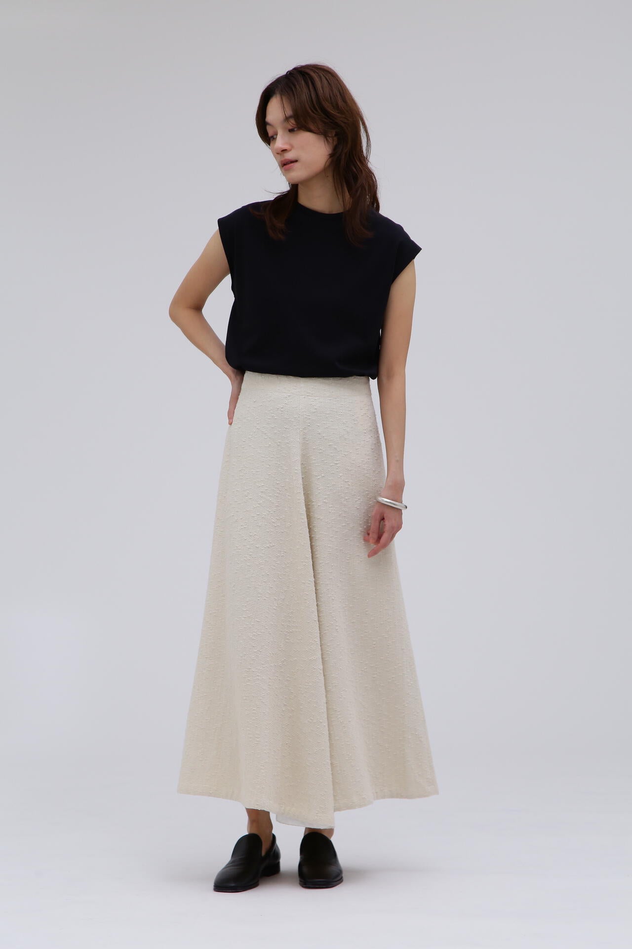 STUDIO NICHOLSON / COTTON BOUCLE KICK FRONT SKIRT