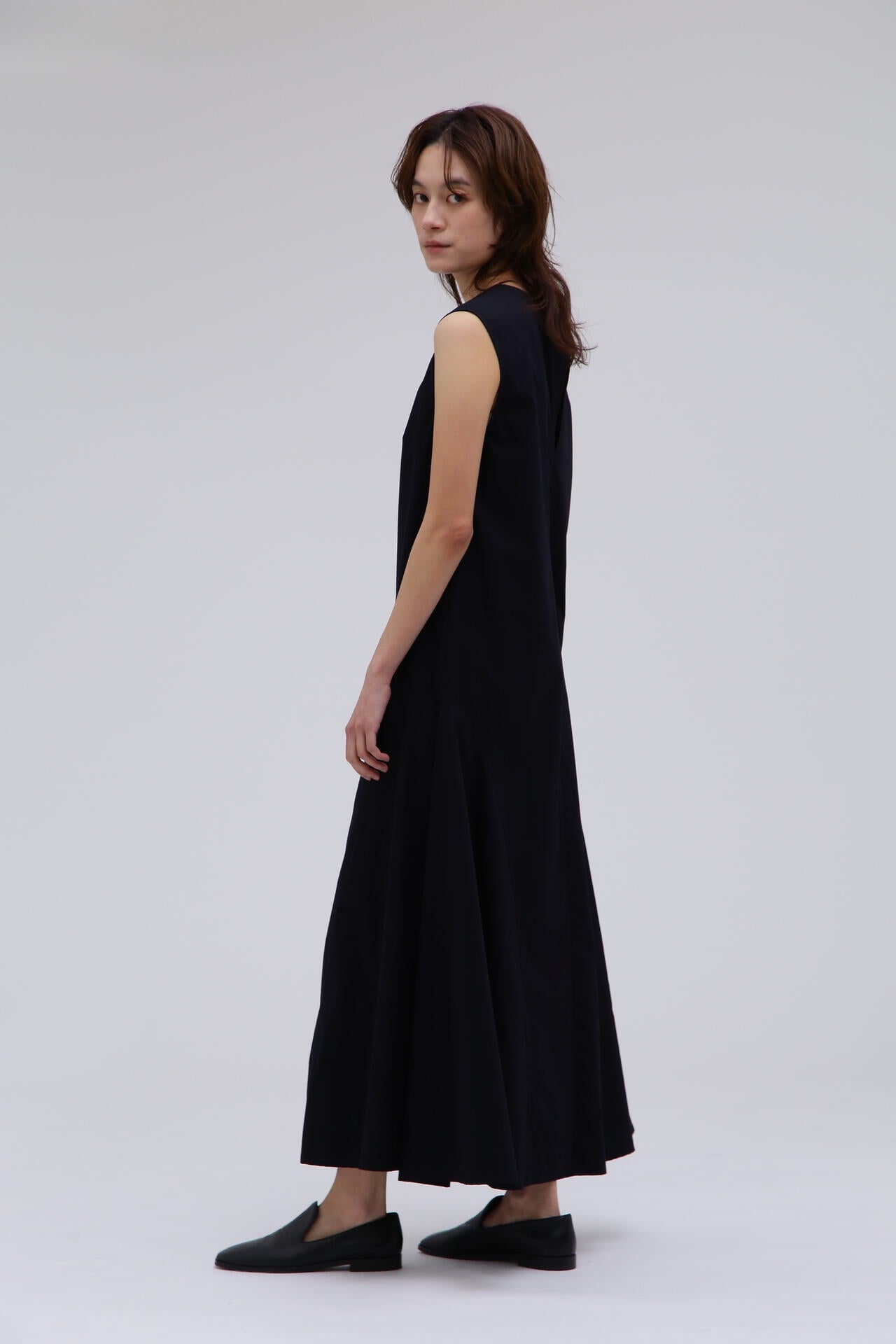 STUDIO NICHOLSON / LW NOISY COTTON SLEEVLESS DRESS