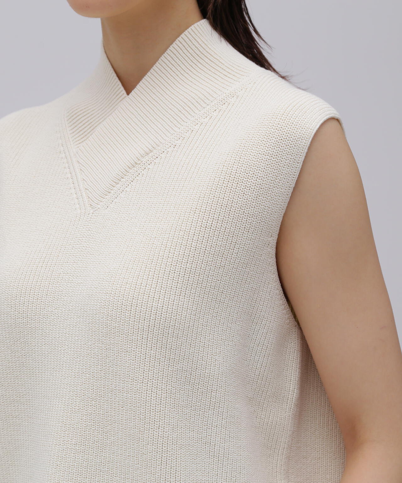 STUDIO NICHOLSON / DRY COTTON RIB 7G VEST