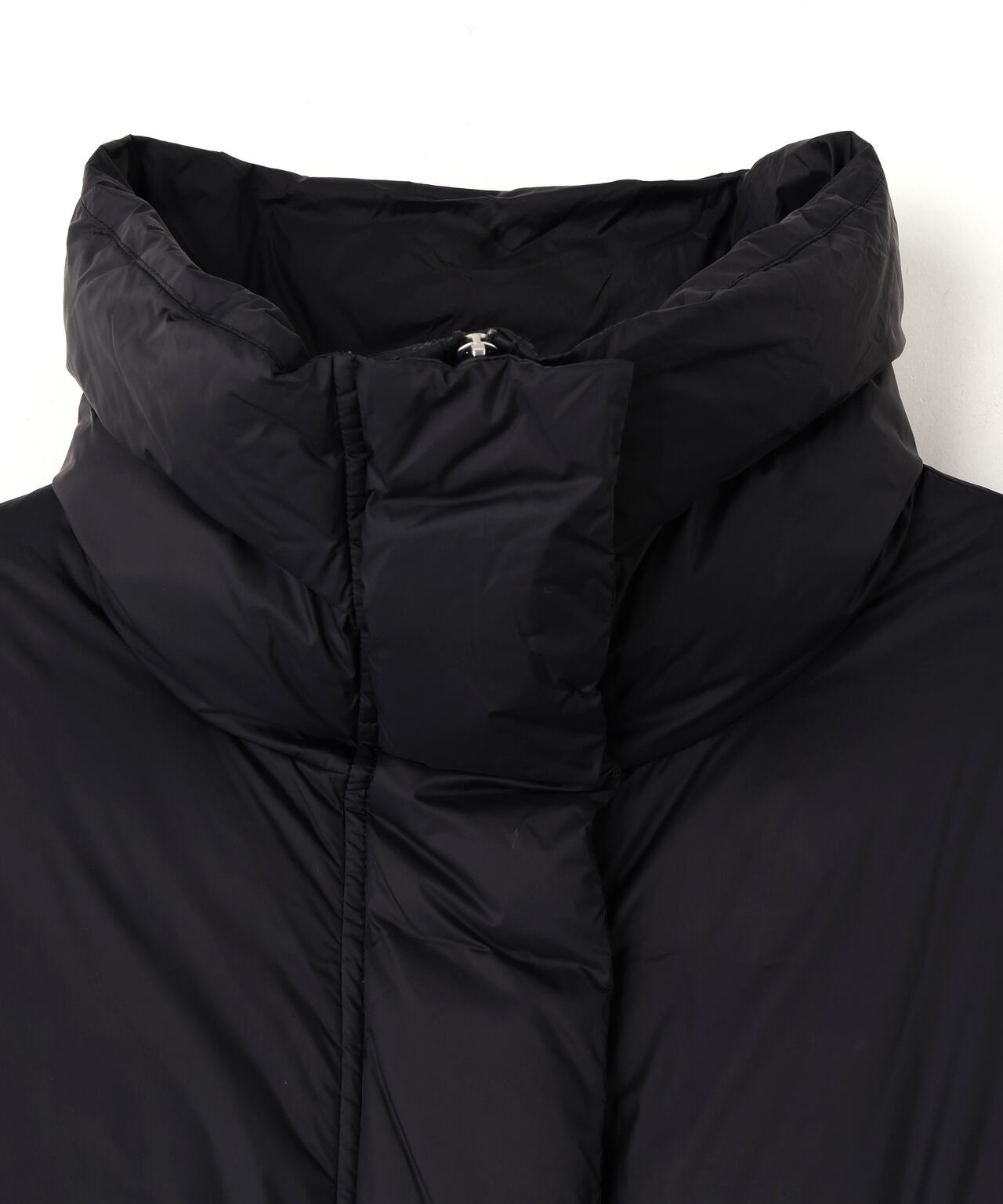 STUDIO NICHOLSON / WR FEATHERLIGHT NYLN PADDED COAT