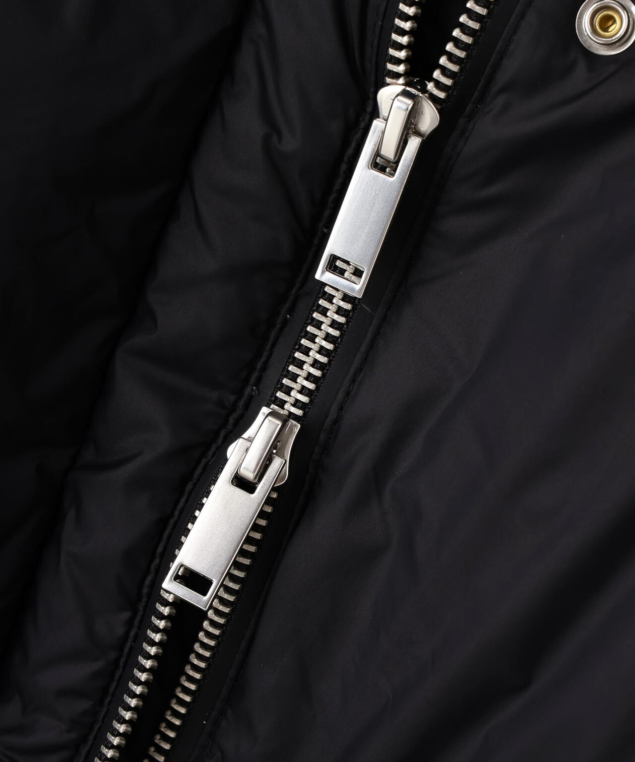 STUDIO NICHOLSON / WR FEATHERLIGHT NYLN PADDED COAT