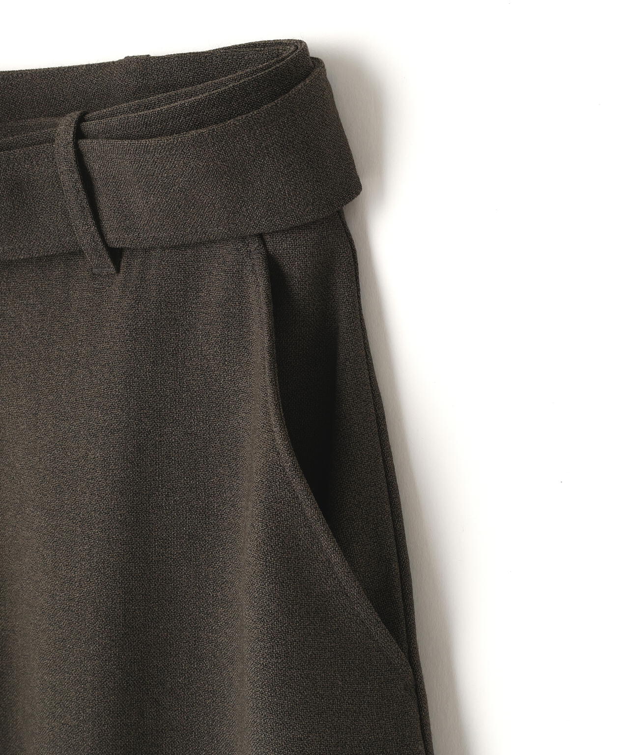 STUDIO NICHOLSON / GRAIN DE POUDRE BELTED ROUND LEG PANT