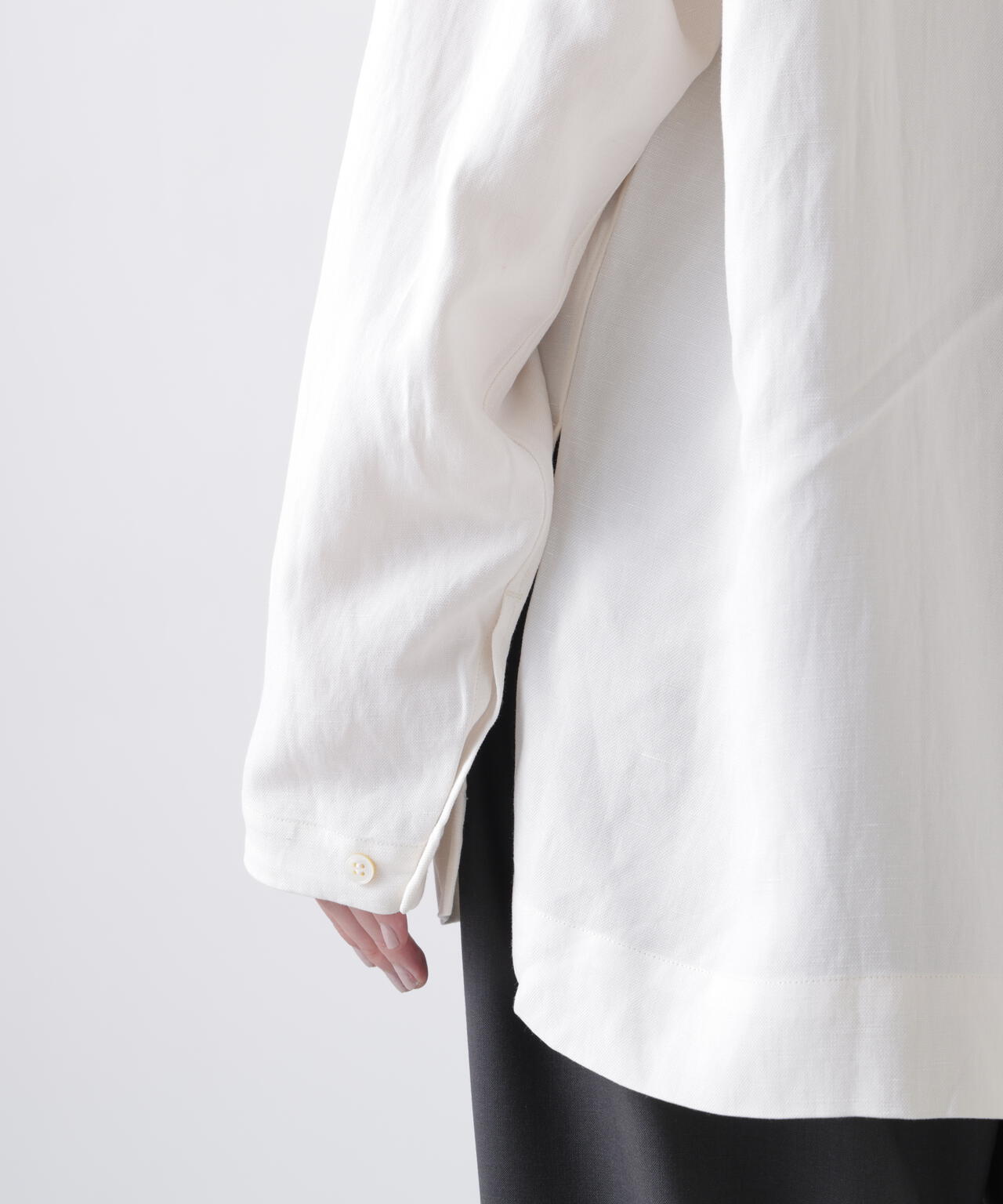168cm B81cm W60cm H89cm 着用サイズ:XS