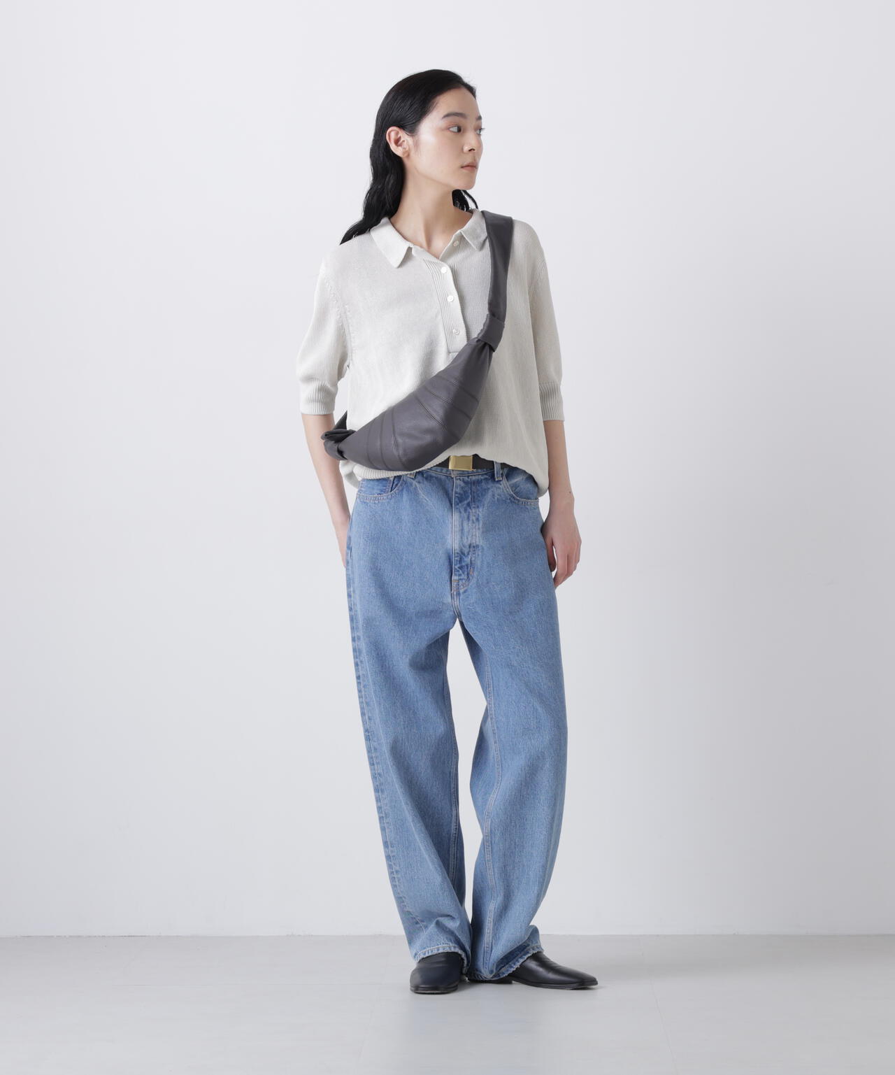 168cm B81cm W60cm H89cm 着用サイズ:F