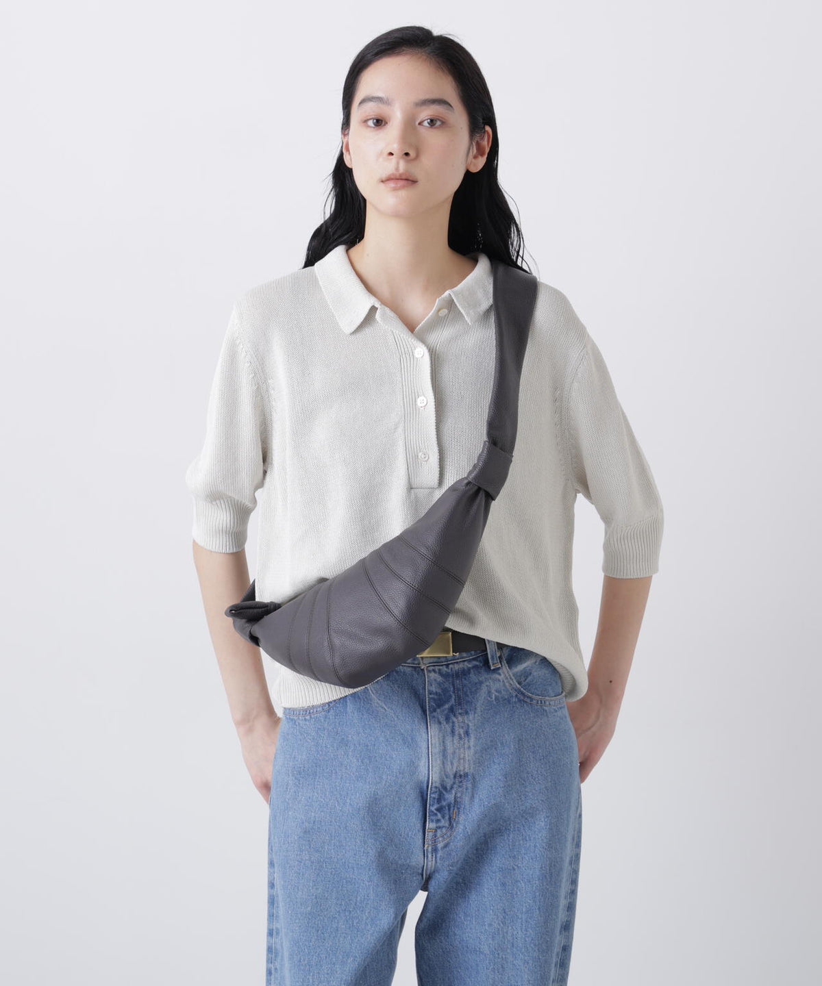 168cm B81cm W60cm H89cm 着用サイズ:F