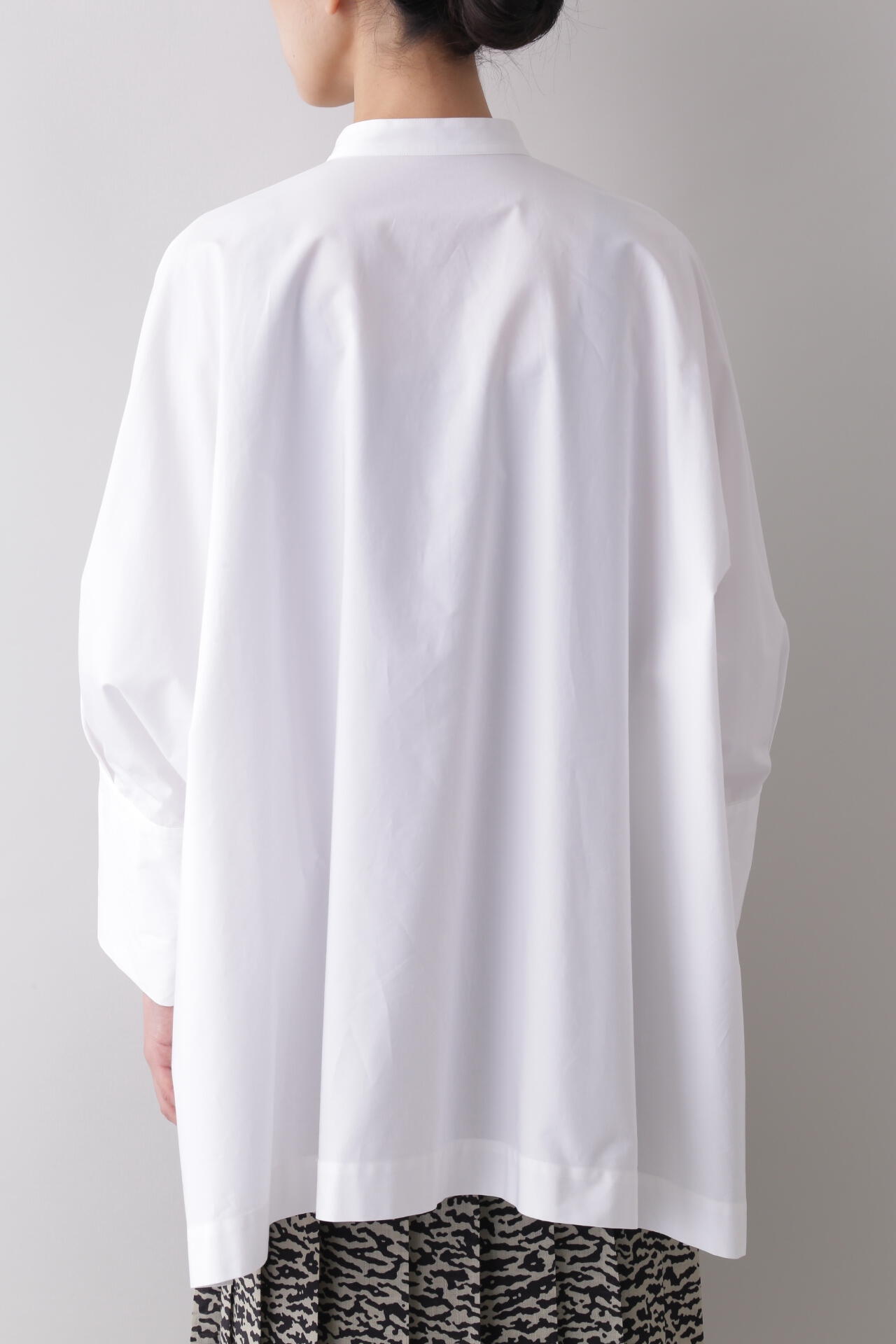 YLEVE / COTTON TYPEWRITER BIG SH