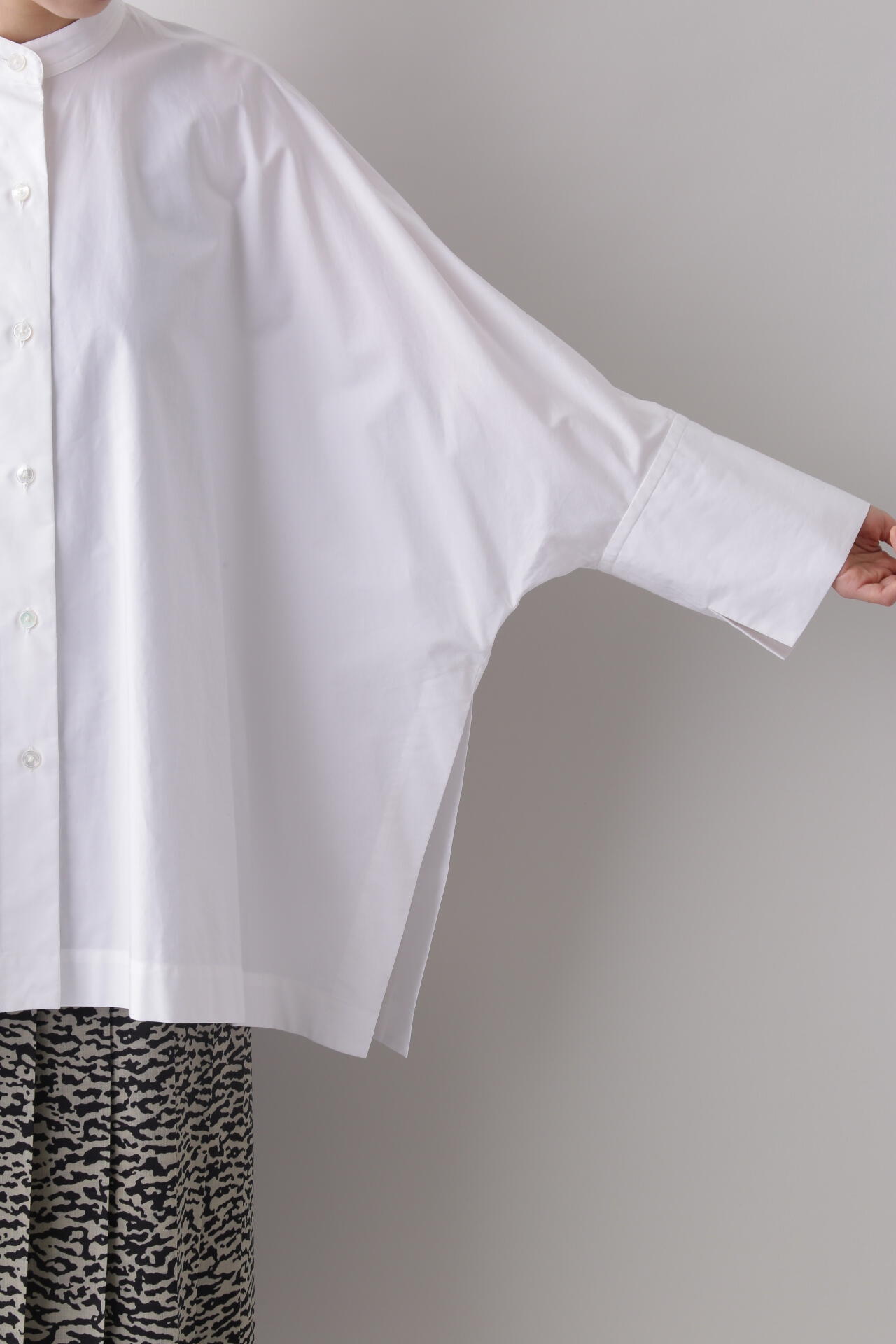 YLEVE / COTTON TYPEWRITER BIG SH