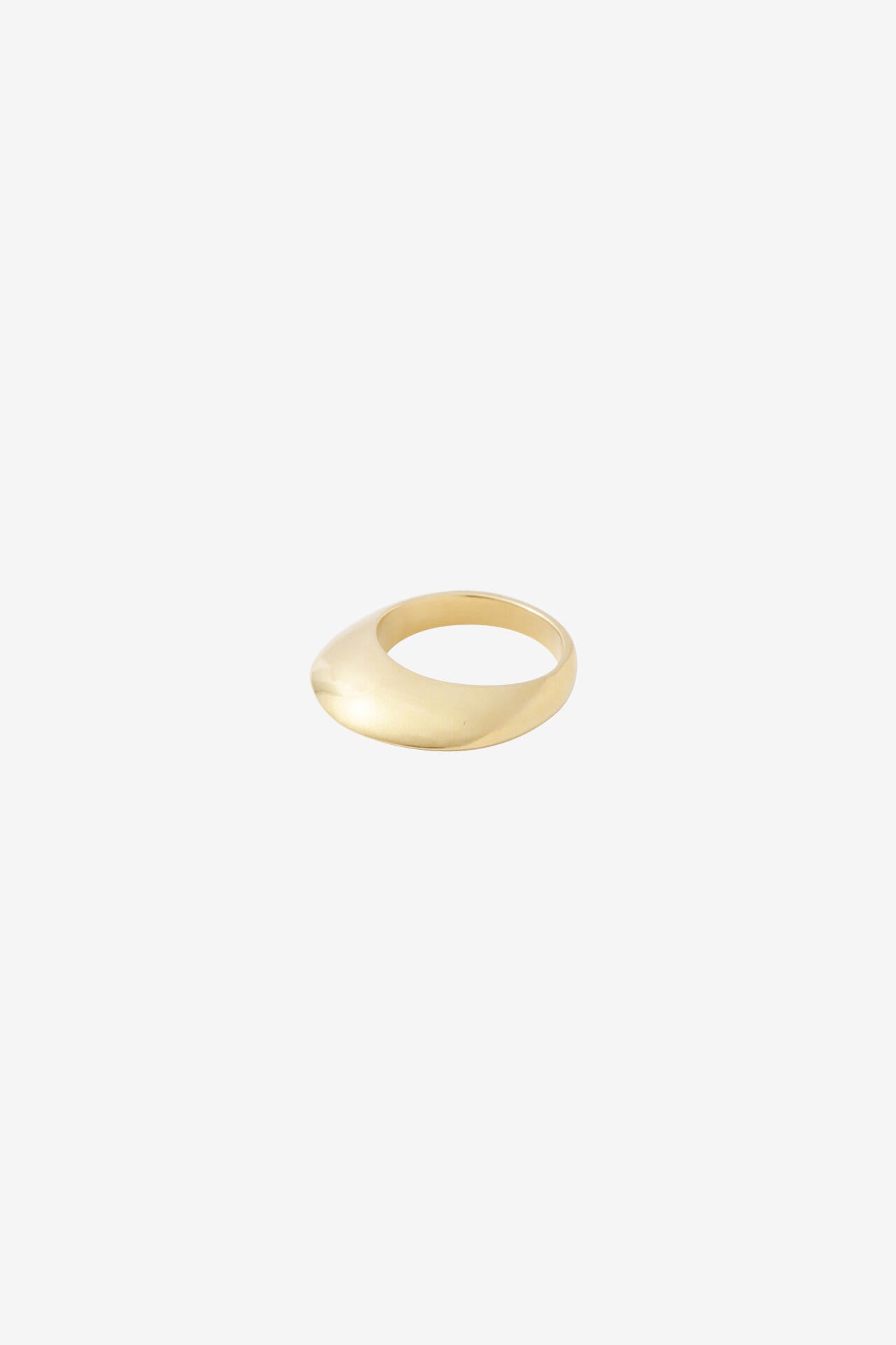 YLEVE / TRIANGLE RING