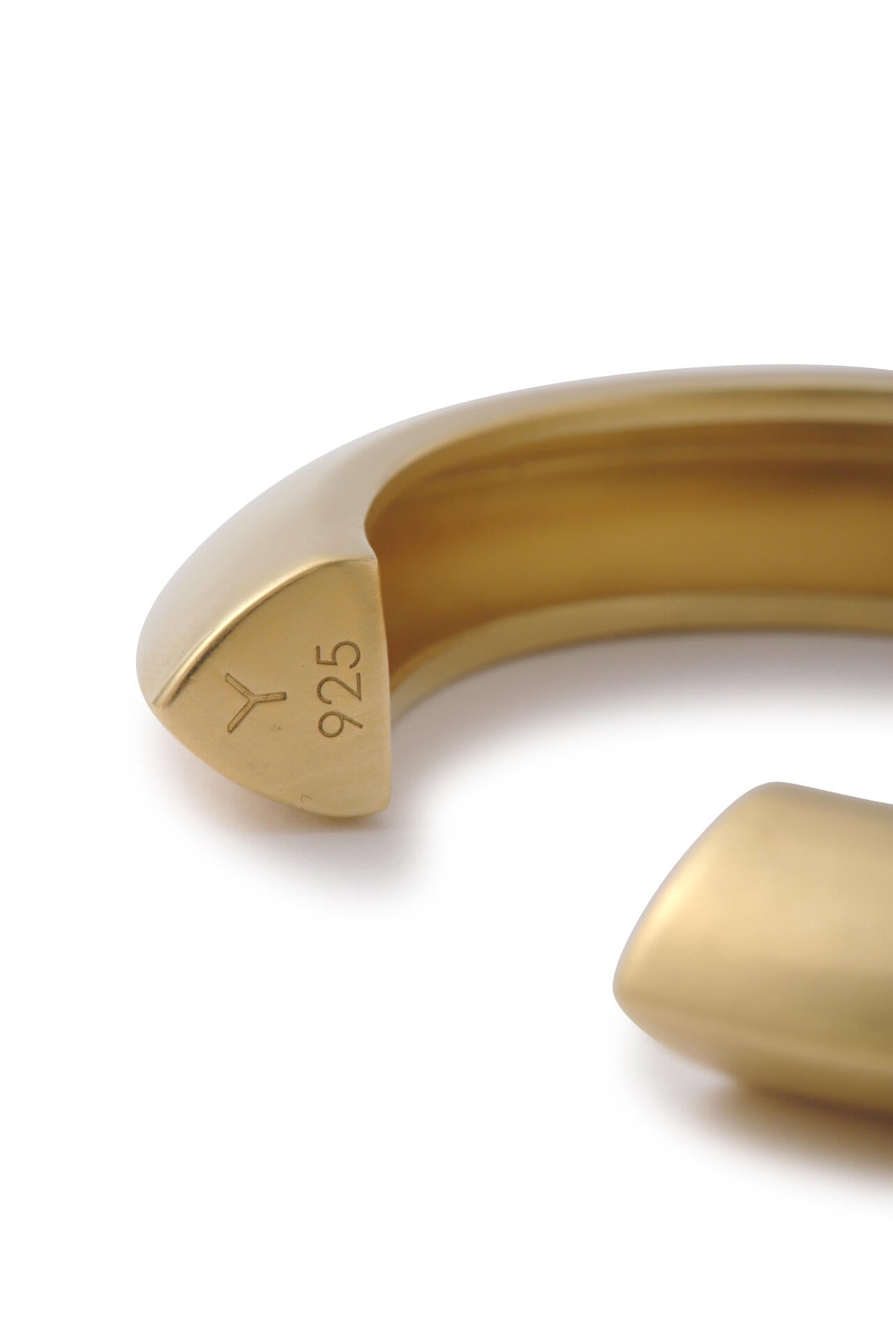 YLEVE / TRIANGLE BANGLE