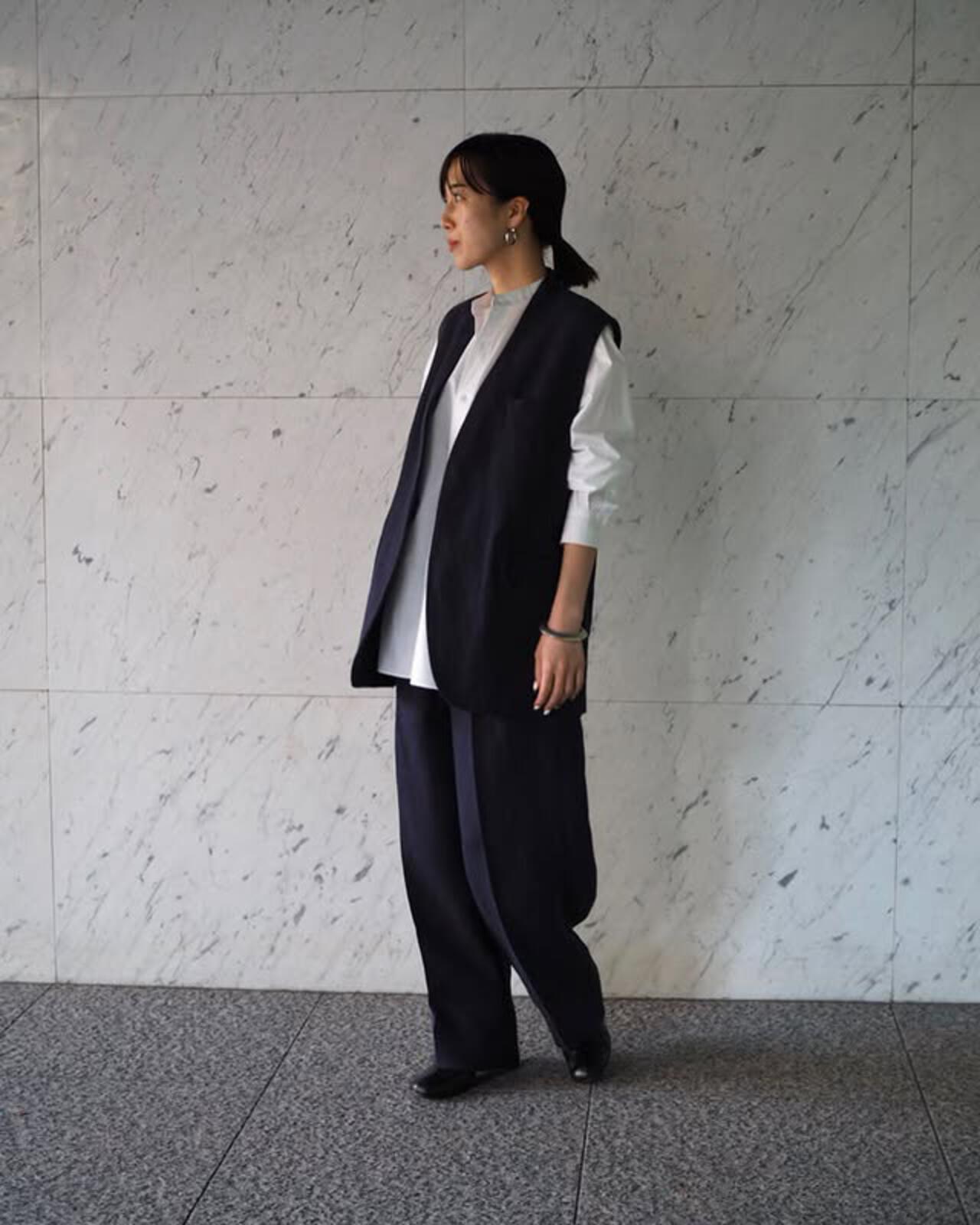 YLEVE / LINEN DOUBLE CLOTH NO SLEEVE JACKET