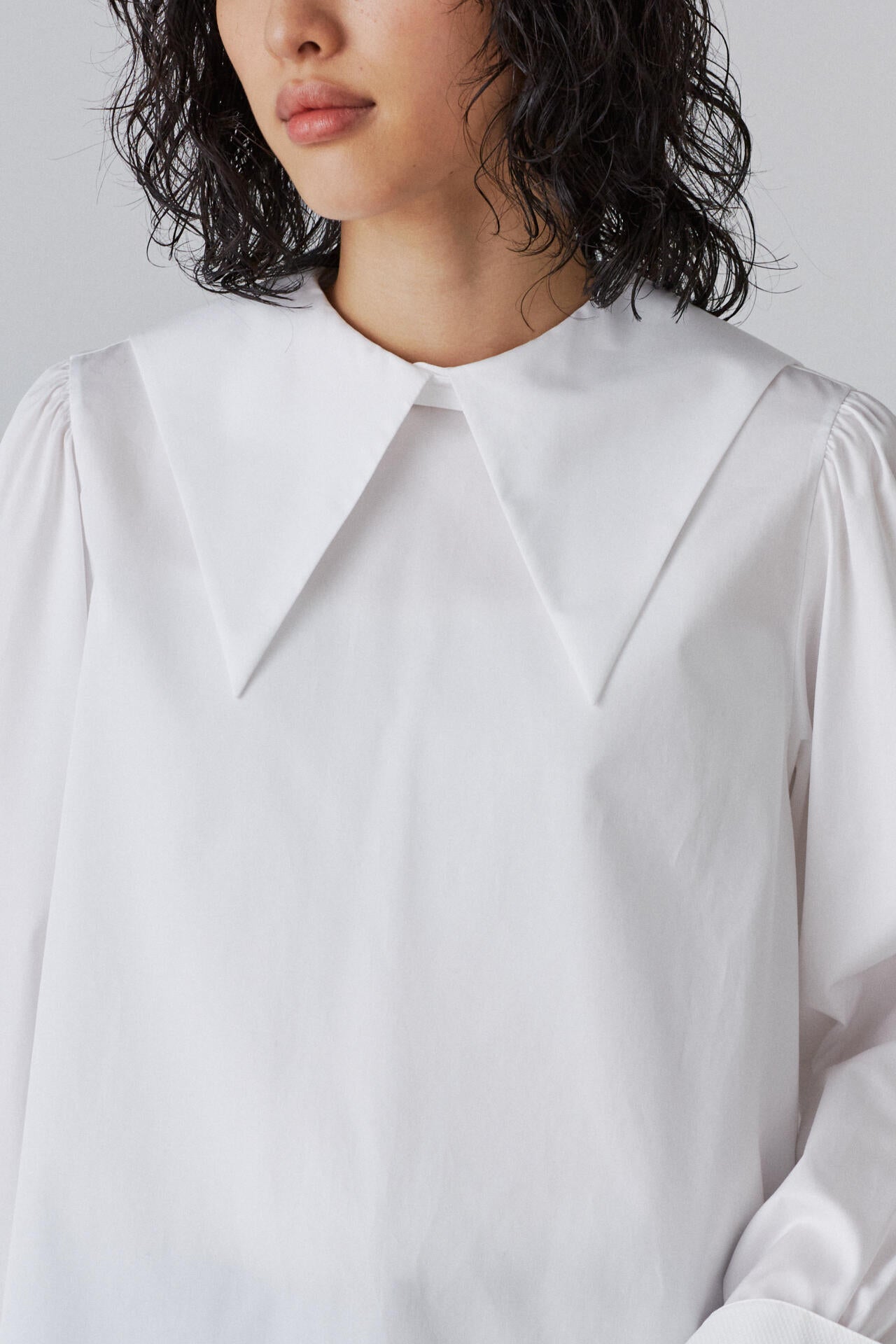 BOURRIENNE × YLEVE / SUPIMA COTTON TYPEWRITER BL / HEN