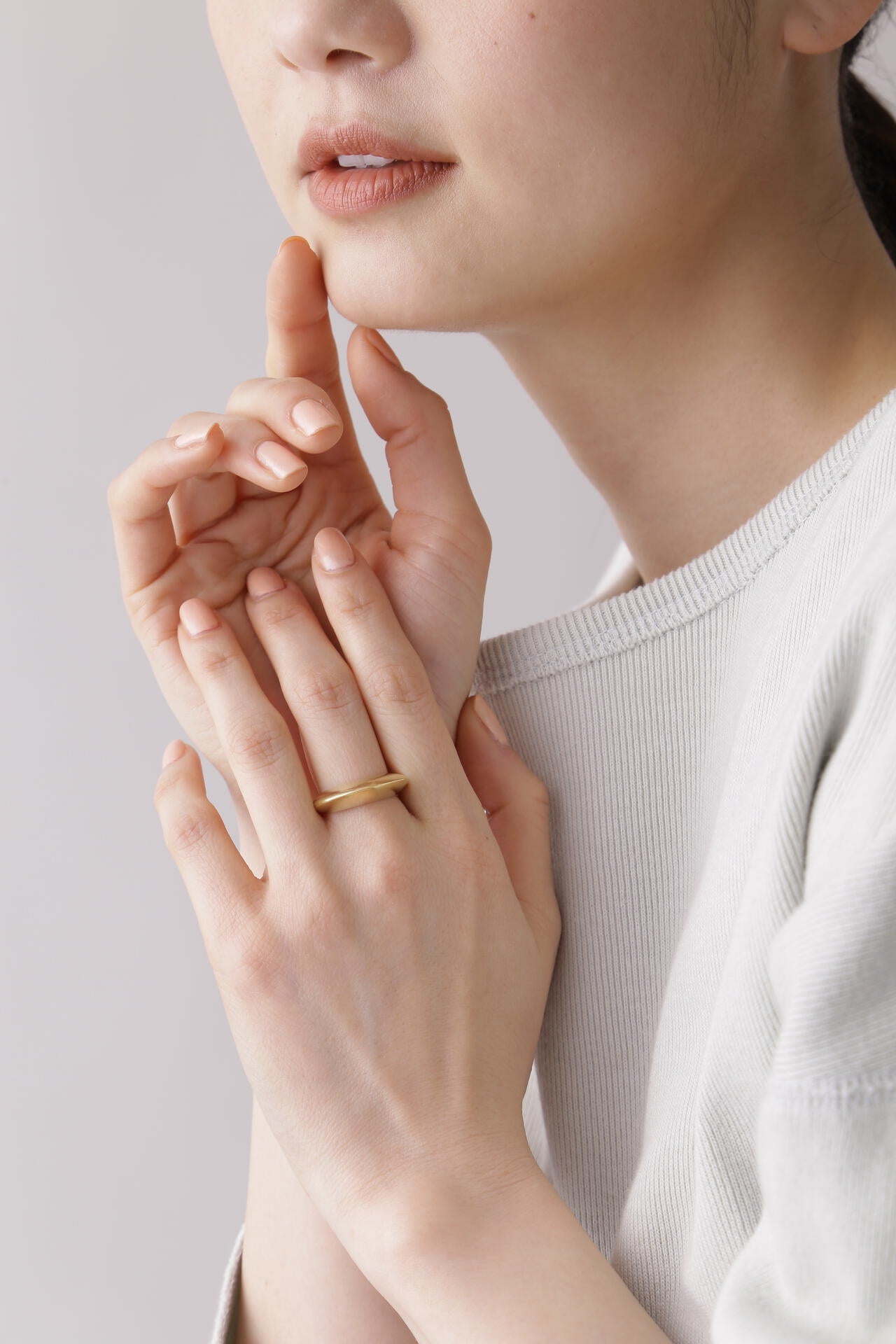 YLEVE / TRIANGLE RING