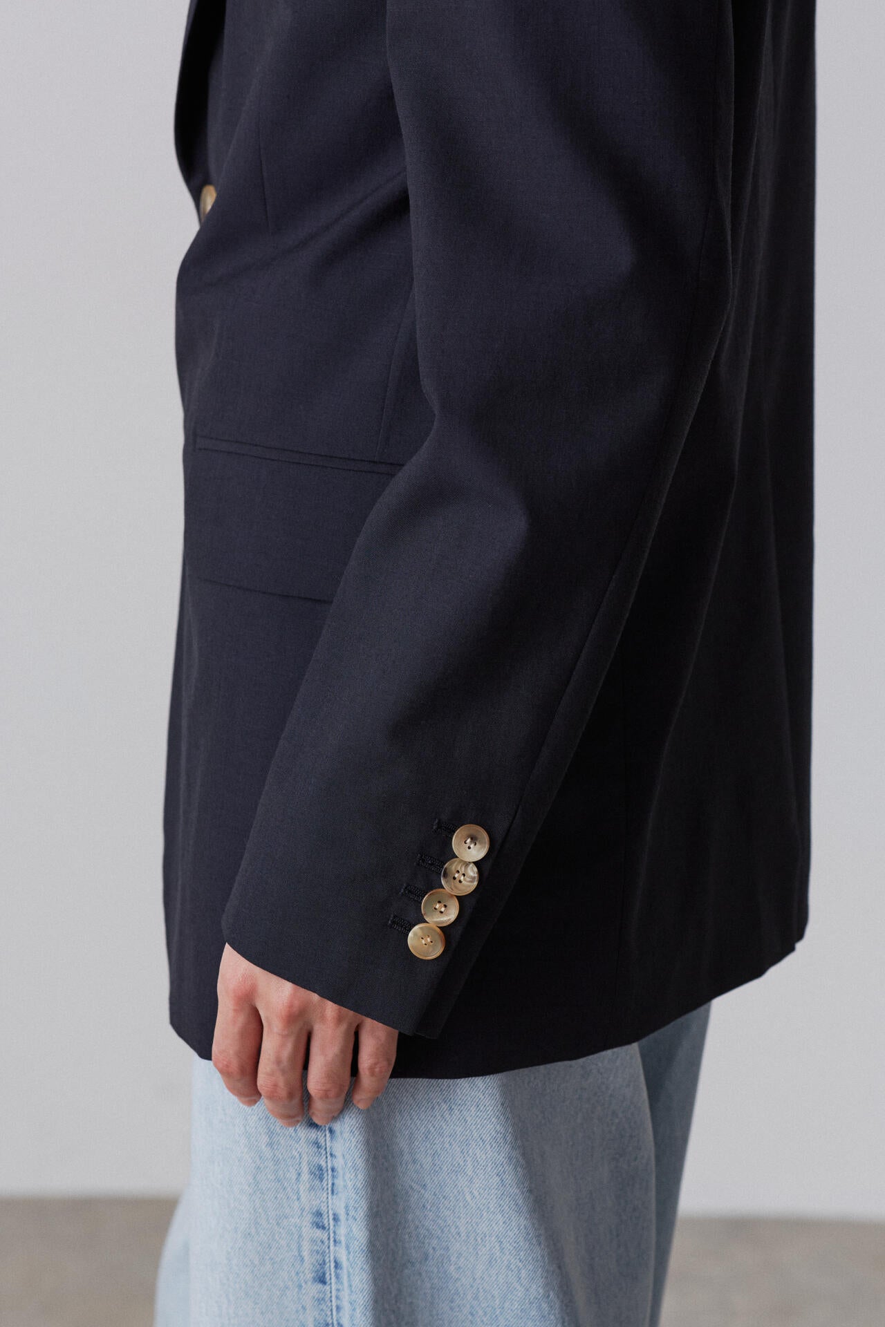 YLEVE / WOOL CHAMBRAY JACKET