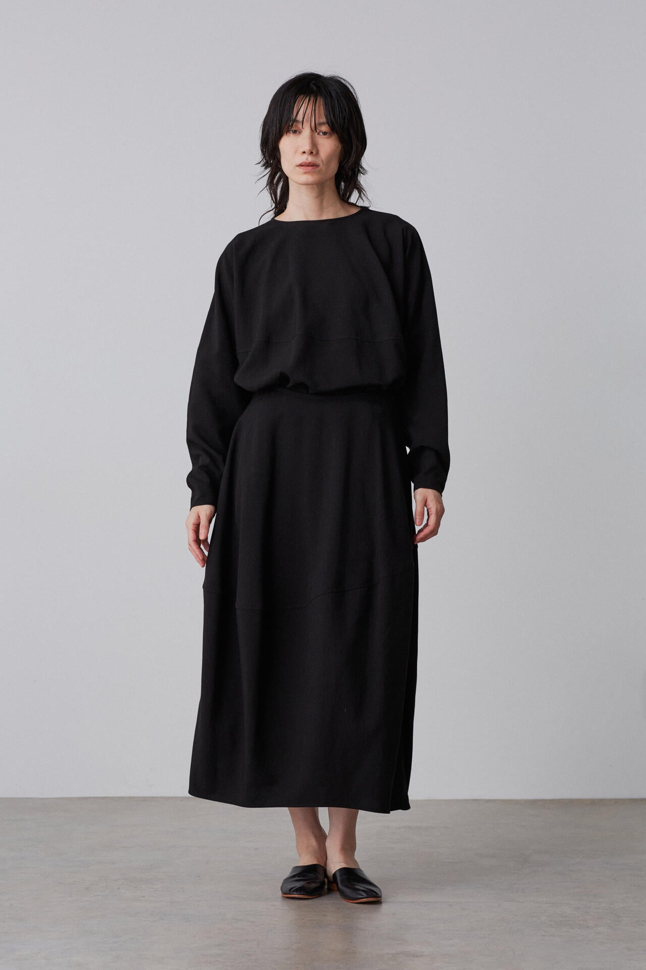 YLEVE / TENCEL SKIRT