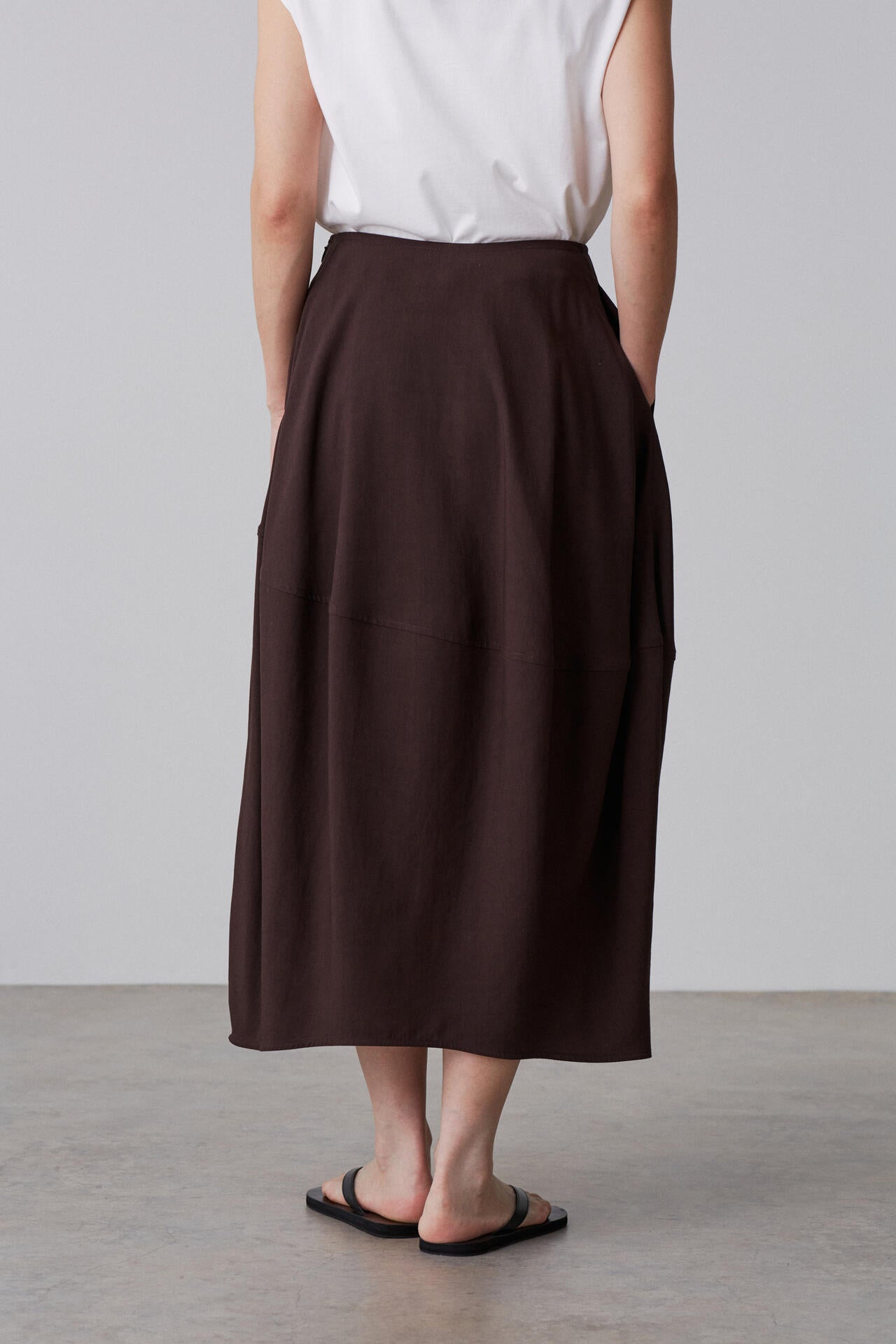 YLEVE / TENCEL SKIRT