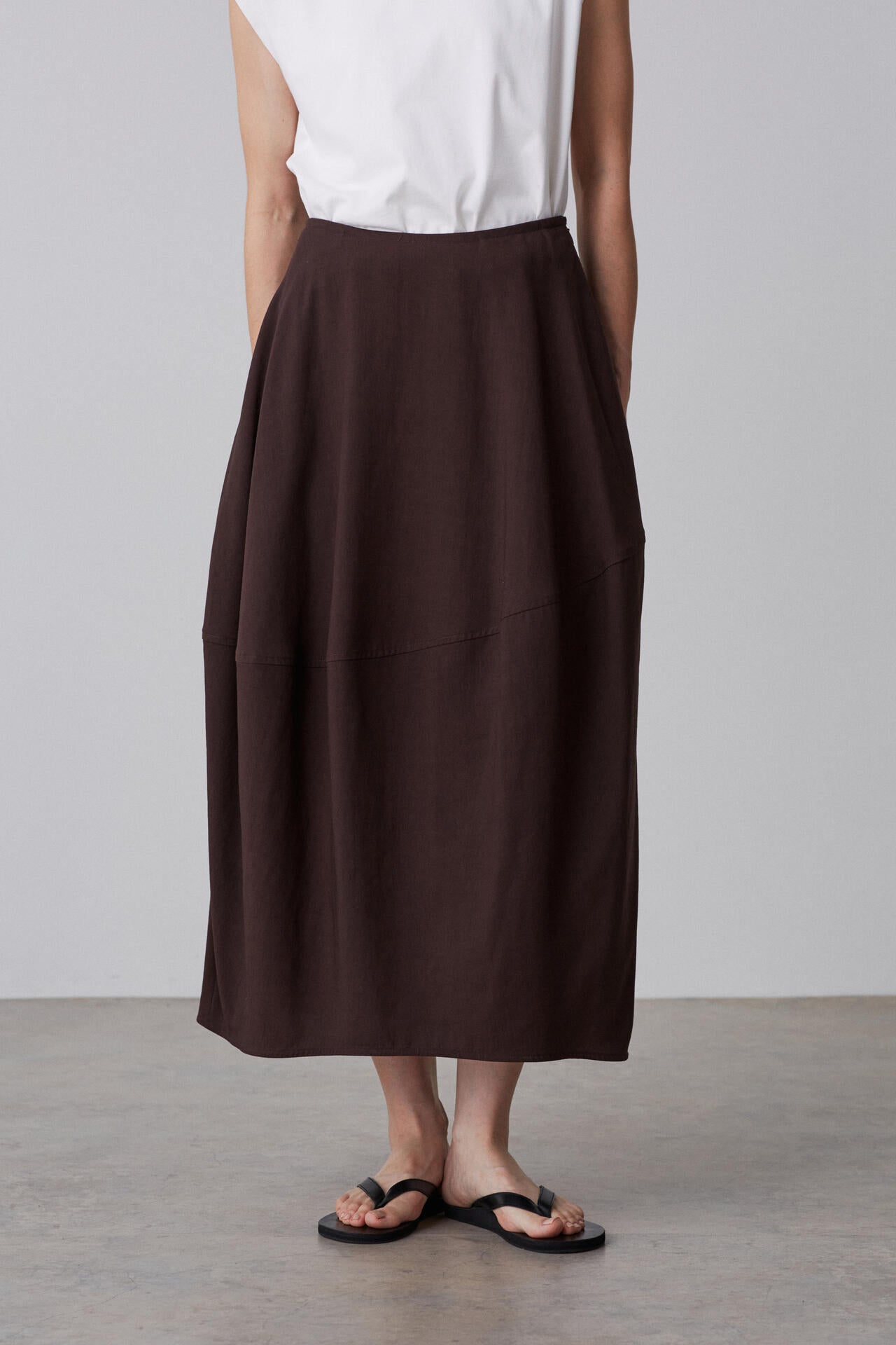 YLEVE / TENCEL SKIRT