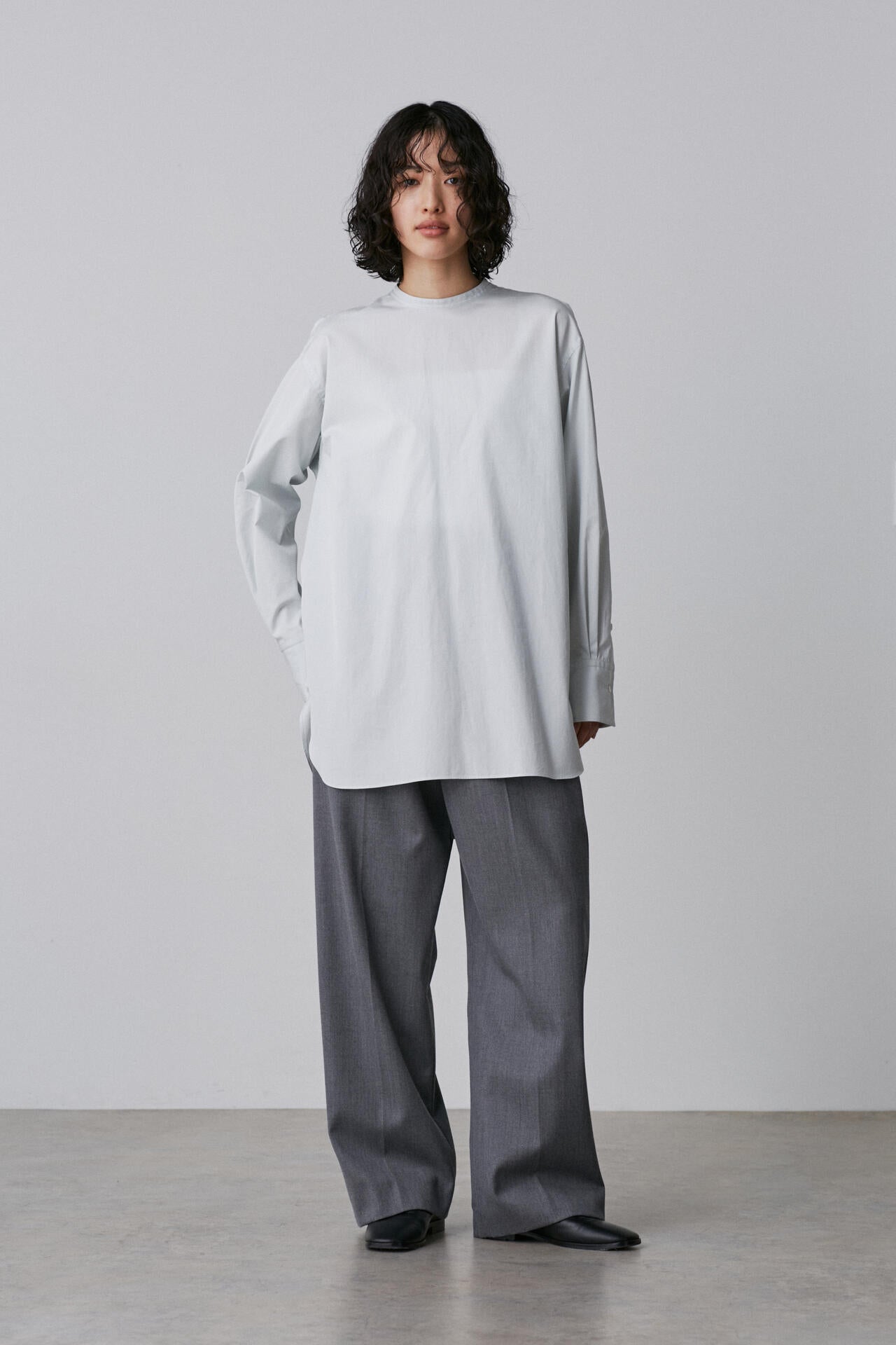 YLEVE / WOOL SURGE TROUSERS