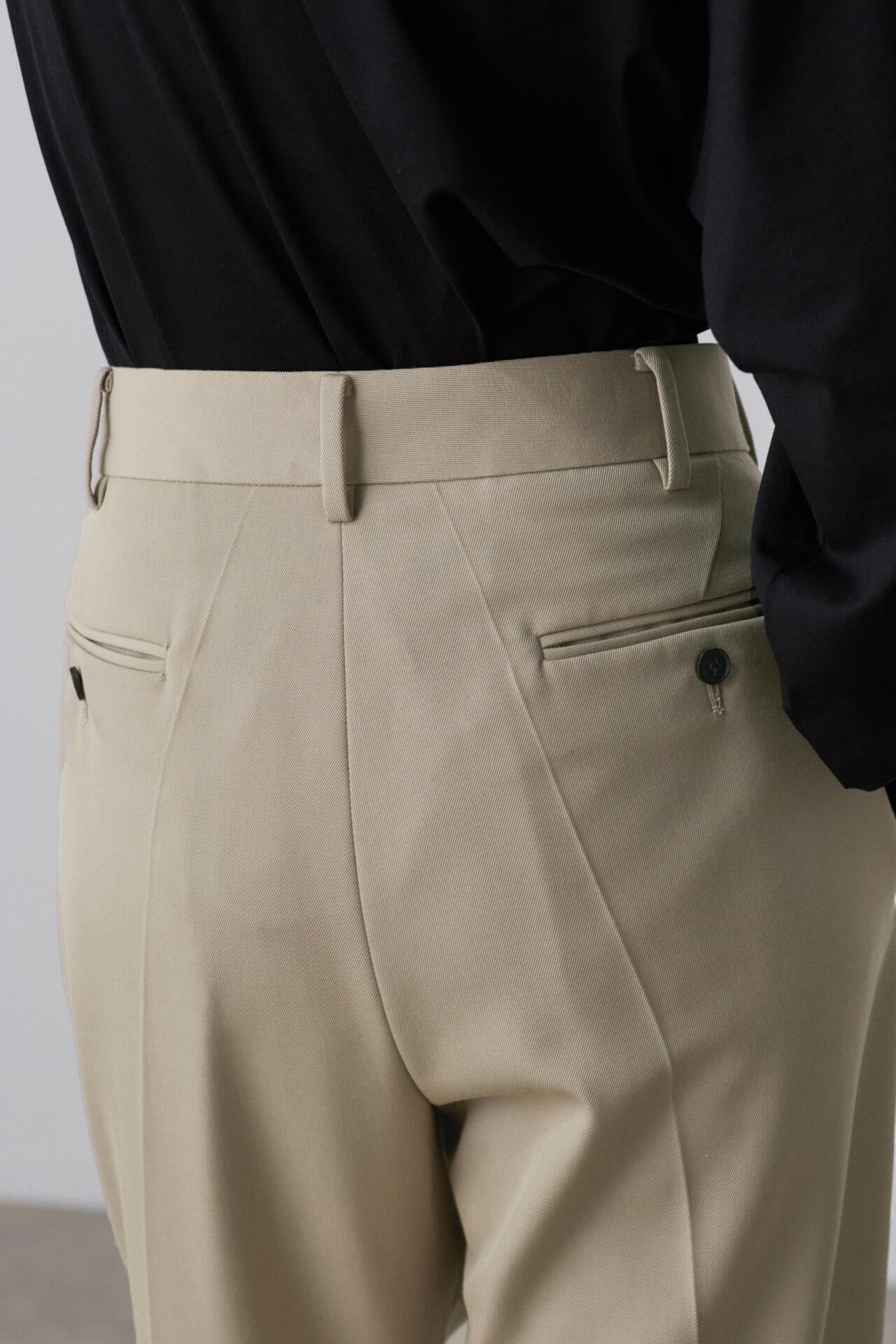 YLEVE / WOOL SURGE TROUSERS