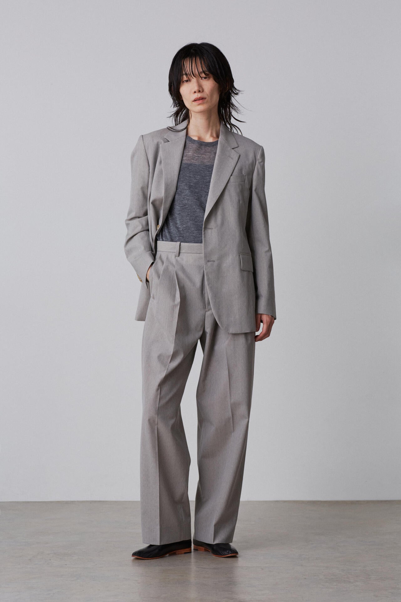 YLEVE / WOOL CHAMBRAY TROUSERS