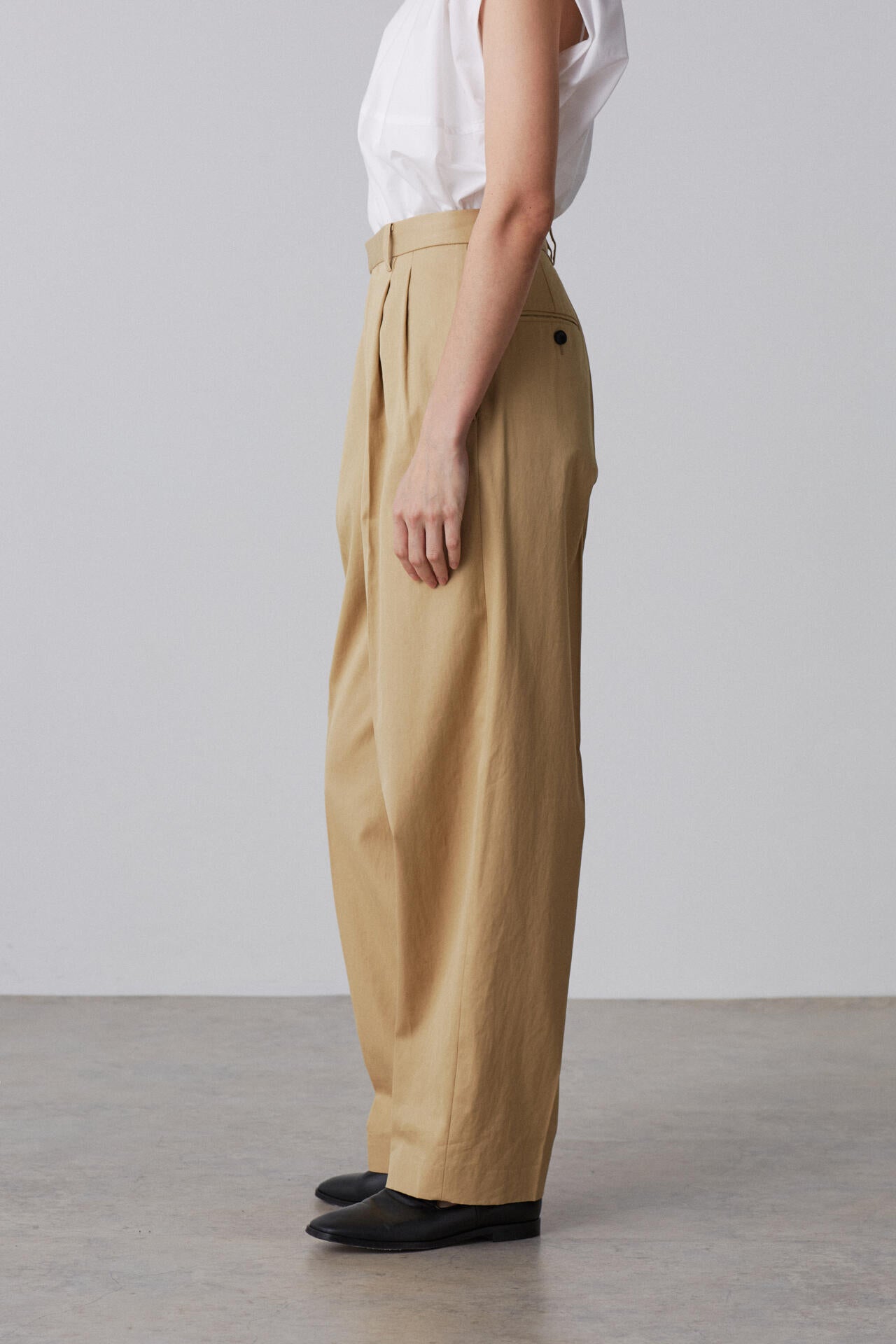 YLEVE / HIGHCOUNT DRY GABA TROUSERS