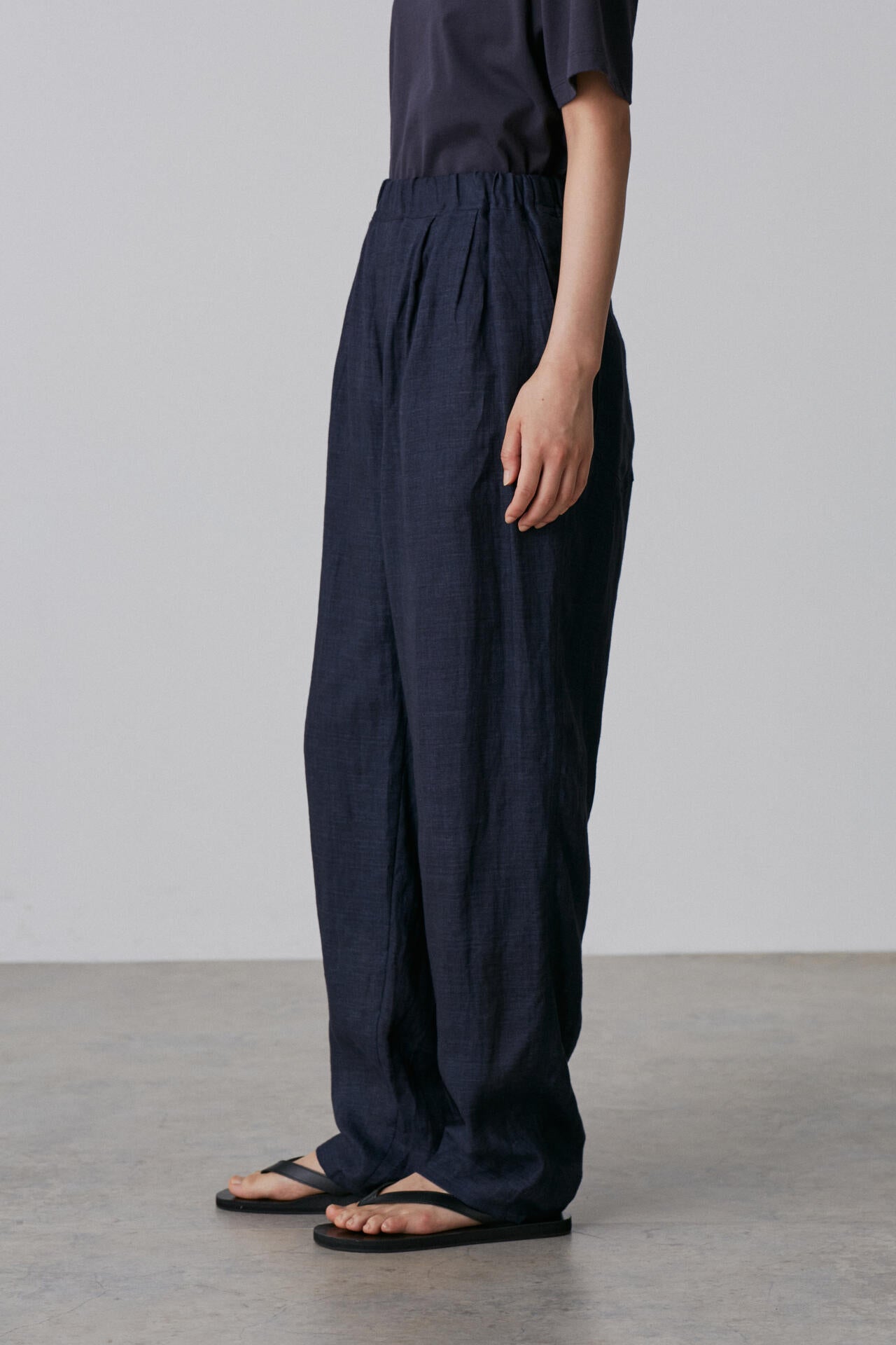 YLEVE / LINEN POPLIN TROUSERS