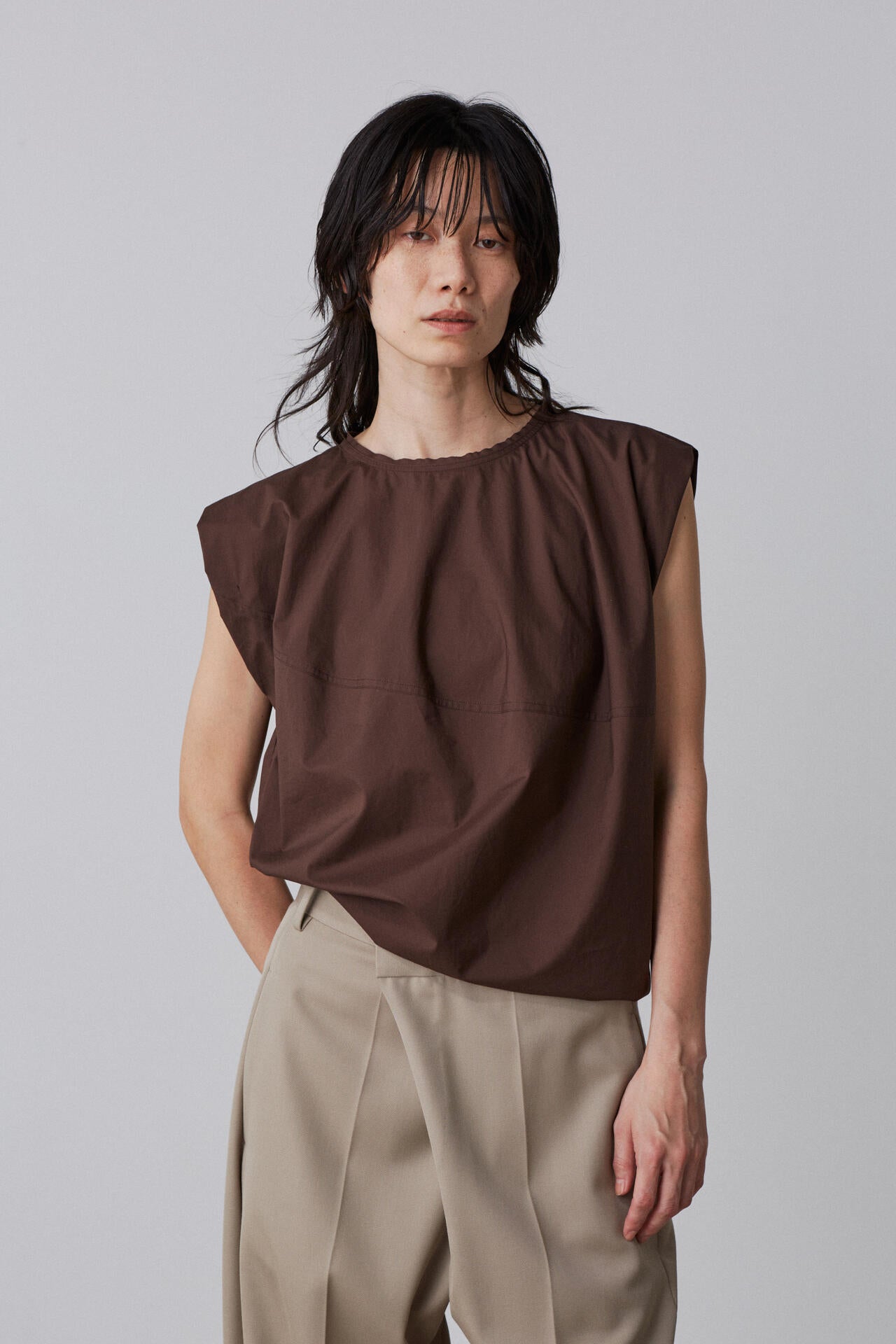 YLEVE / SUVIN COTTON TYPEWRITER PULL OVER BLOUSE