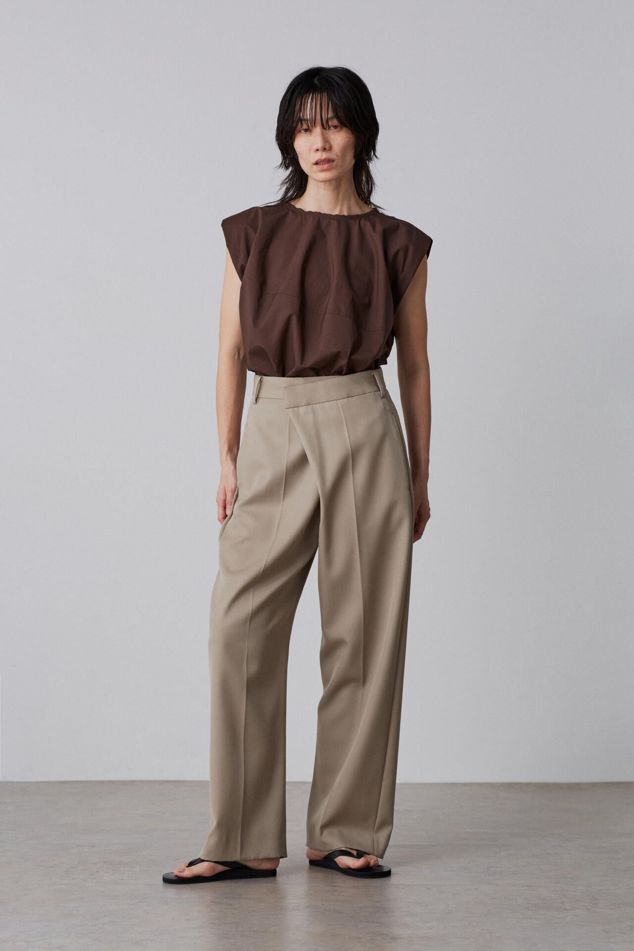 YLEVE / SUVIN COTTON TYPEWRITER PULL OVER BLOUSE