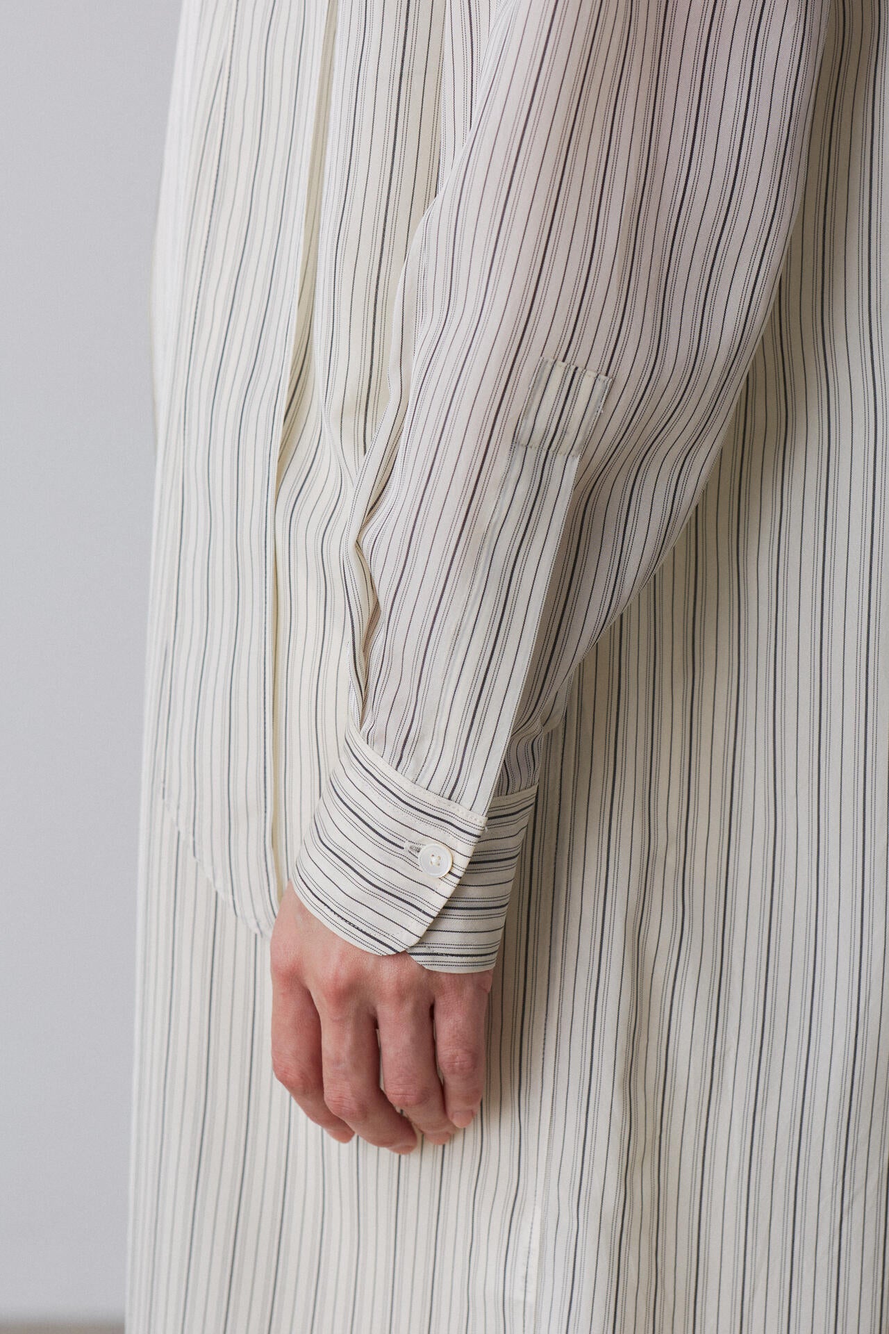 YLEVE / ACETATE CUPRA STRIPE ONE PIECE
