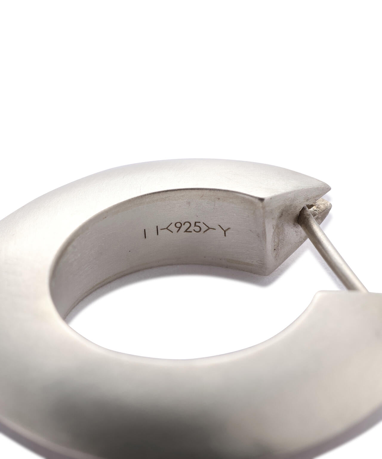 YLEVE / TRIANGLE HOOP EARRING S