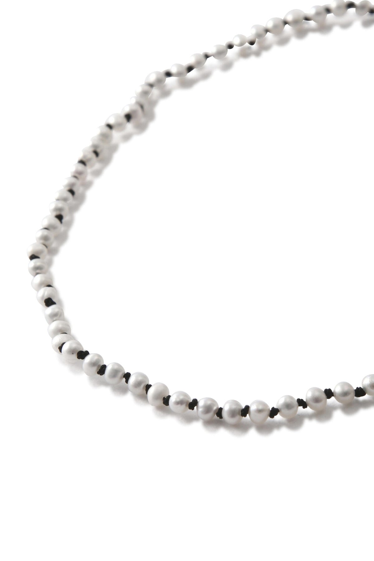 YLEVE / PEARL NECKLACE KNOT 37cm
