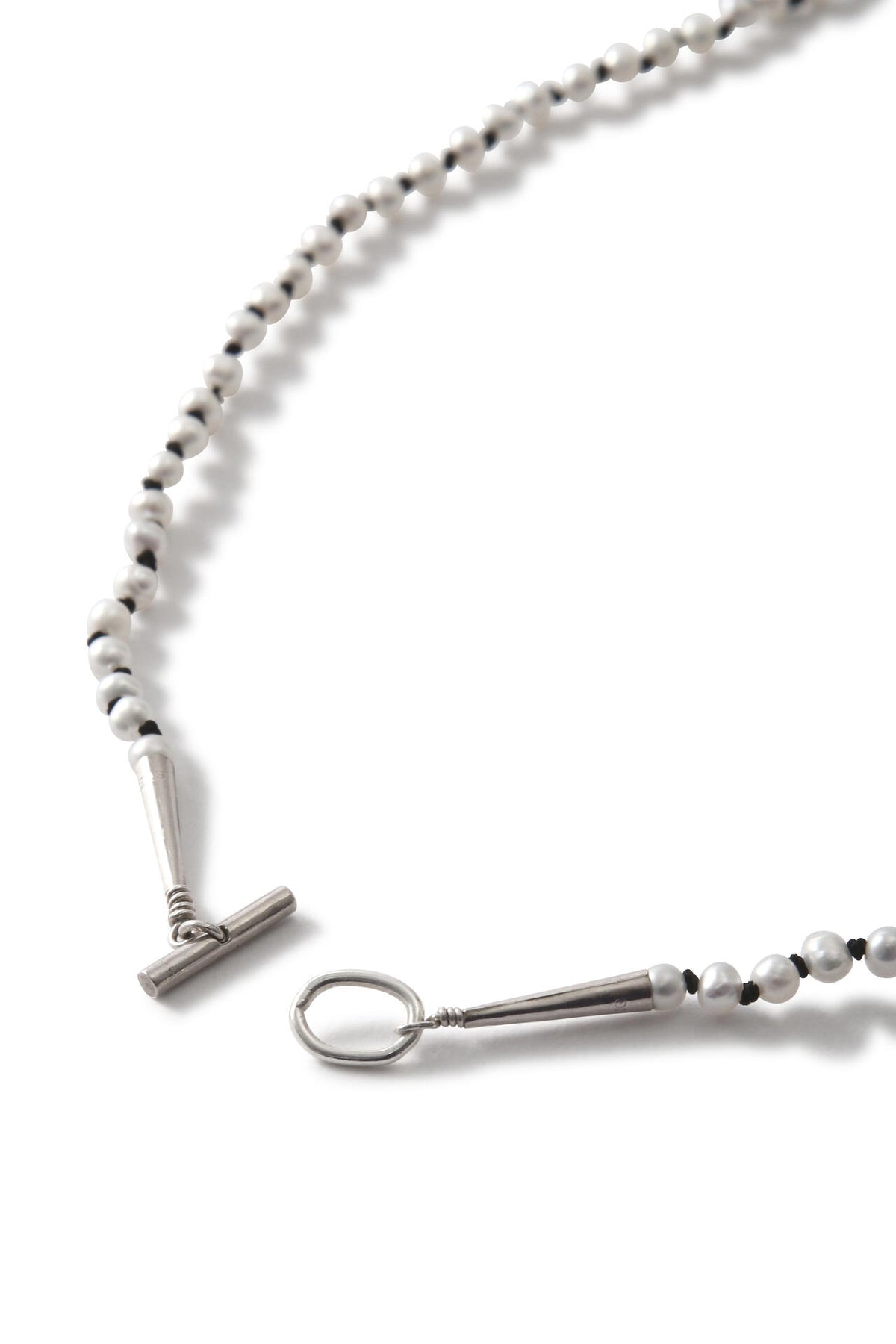 YLEVE / PEARL NECKLACE KNOT 37cm