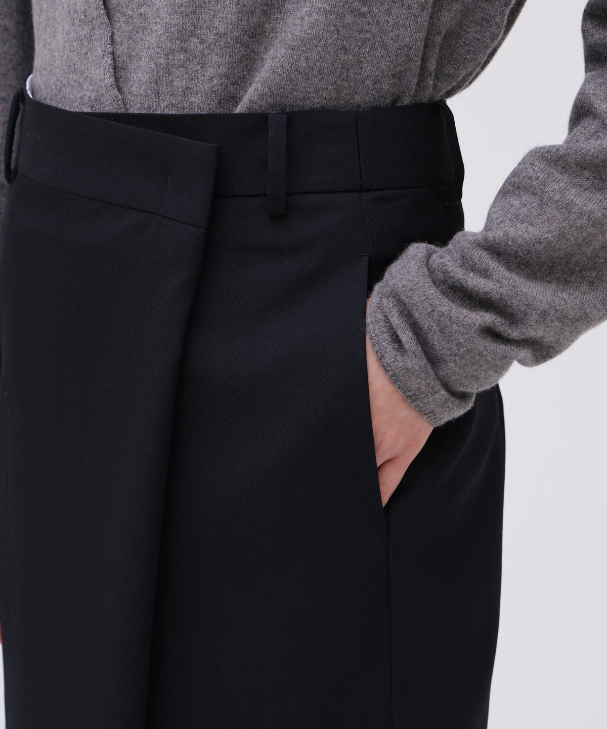 YLEVE / MERINO WOOL TWILL WRAP SKIRT