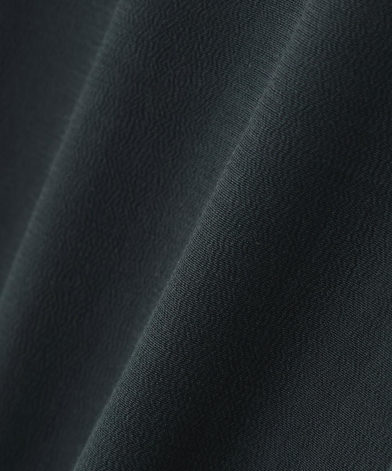 YLÈVE / RAYON DE CHINE RUFFLE BLOUSE