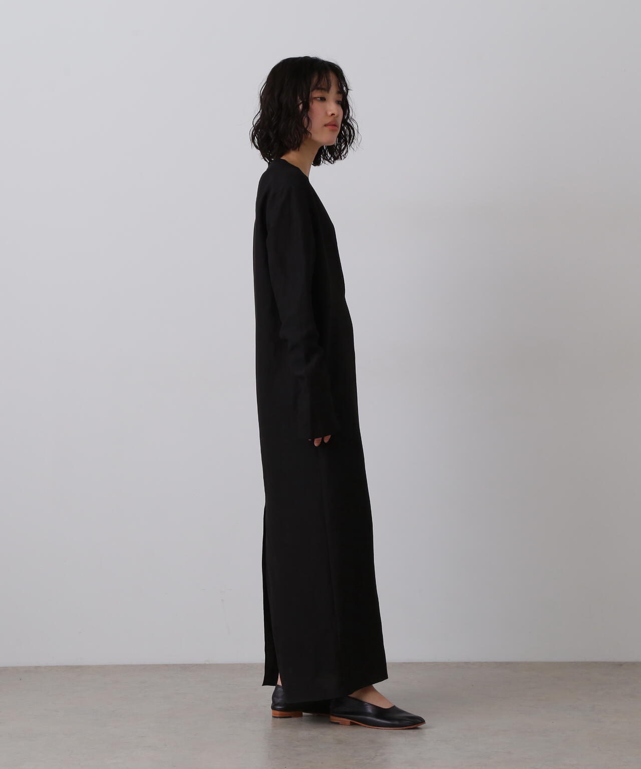 YLEVE / TENCEL LINEN V NECK ONE PIECE