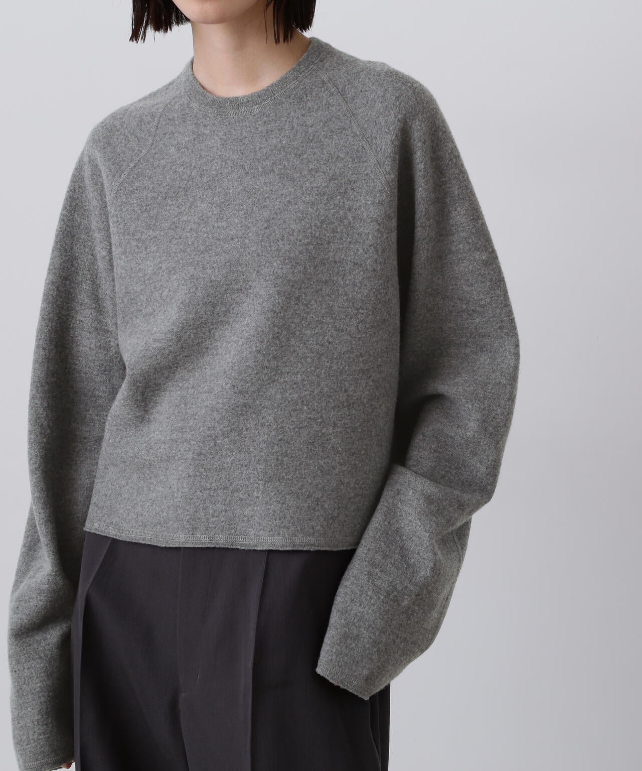YLEVE / ULTRAFINE MERINO MILLED WOOL KNIT PULL OVER