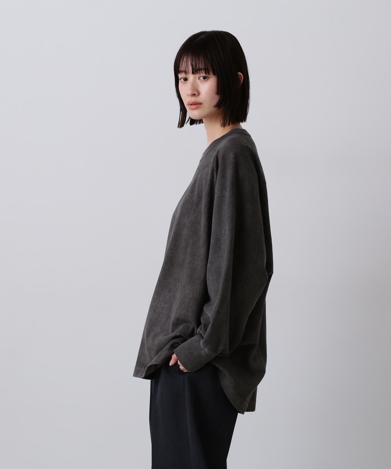 YLEVE / OPEN END COTTON PIGMENT DYE PULL OVER