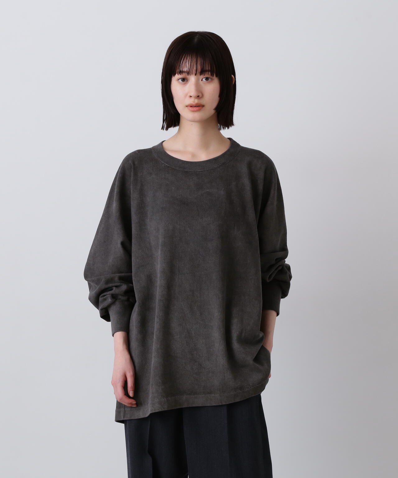 YLÈVE / OPEN END COTTON PIGMENT DYE PULL OVER