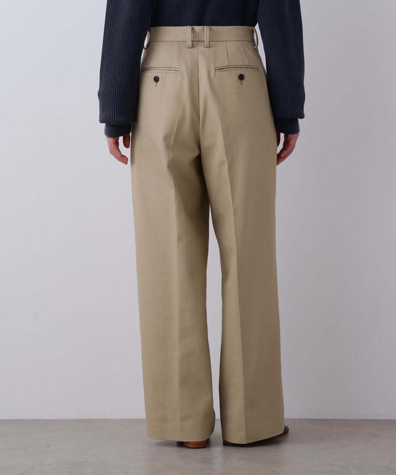 YLEVE / FINX COTTON CHINO TROUSERS