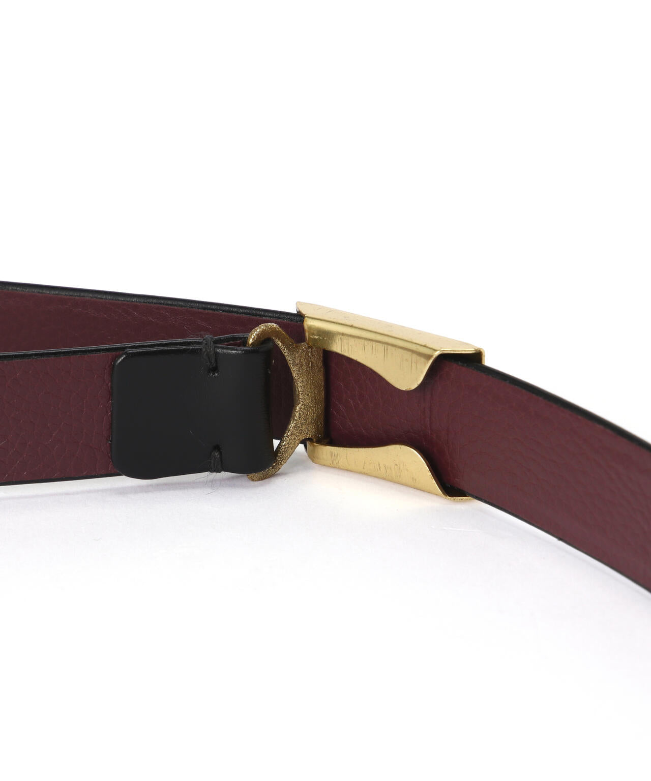 YLEVE / LEATHER BUCKLED BELT