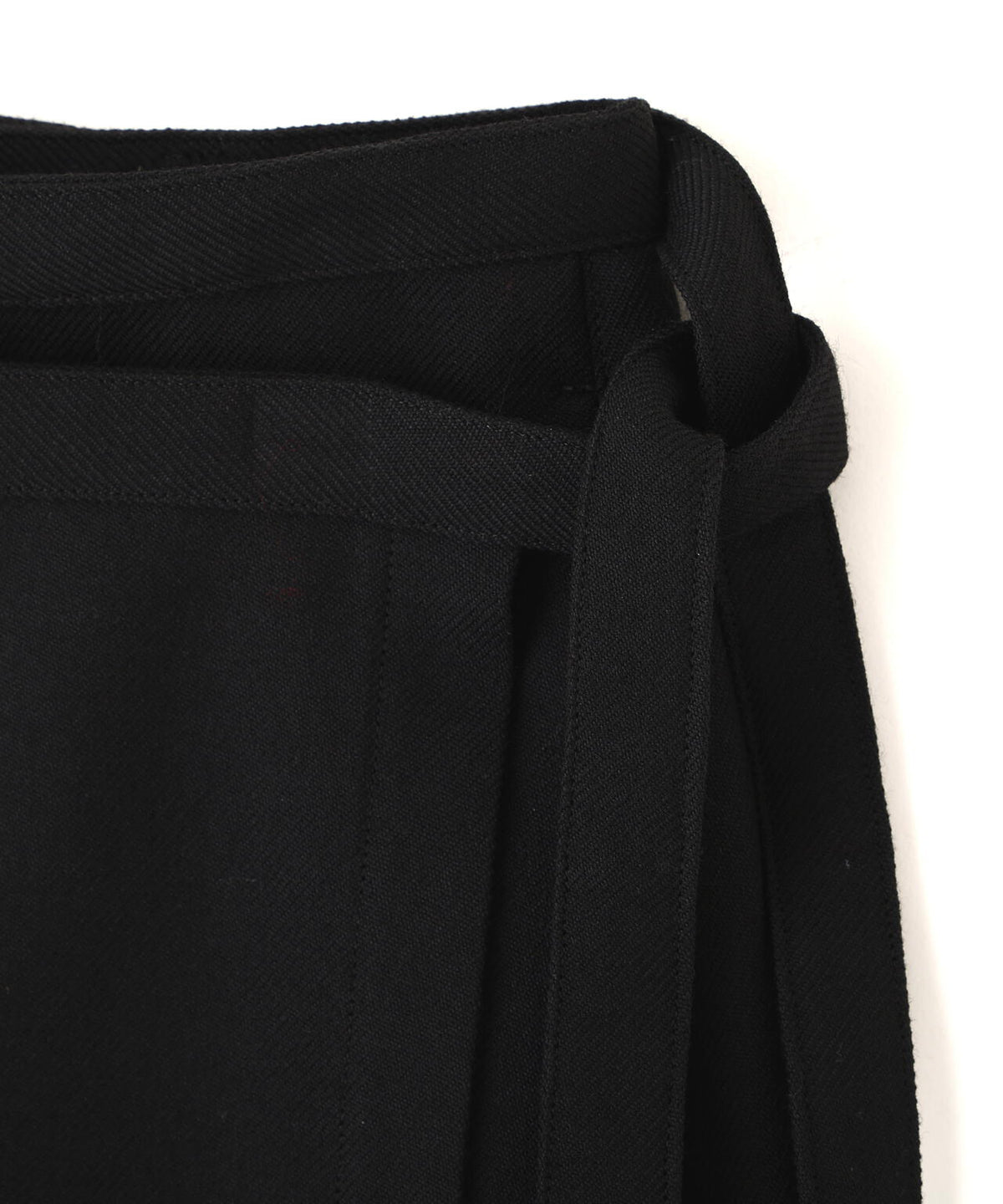 YLEVE / DRY WOOL TWILL SKIRT