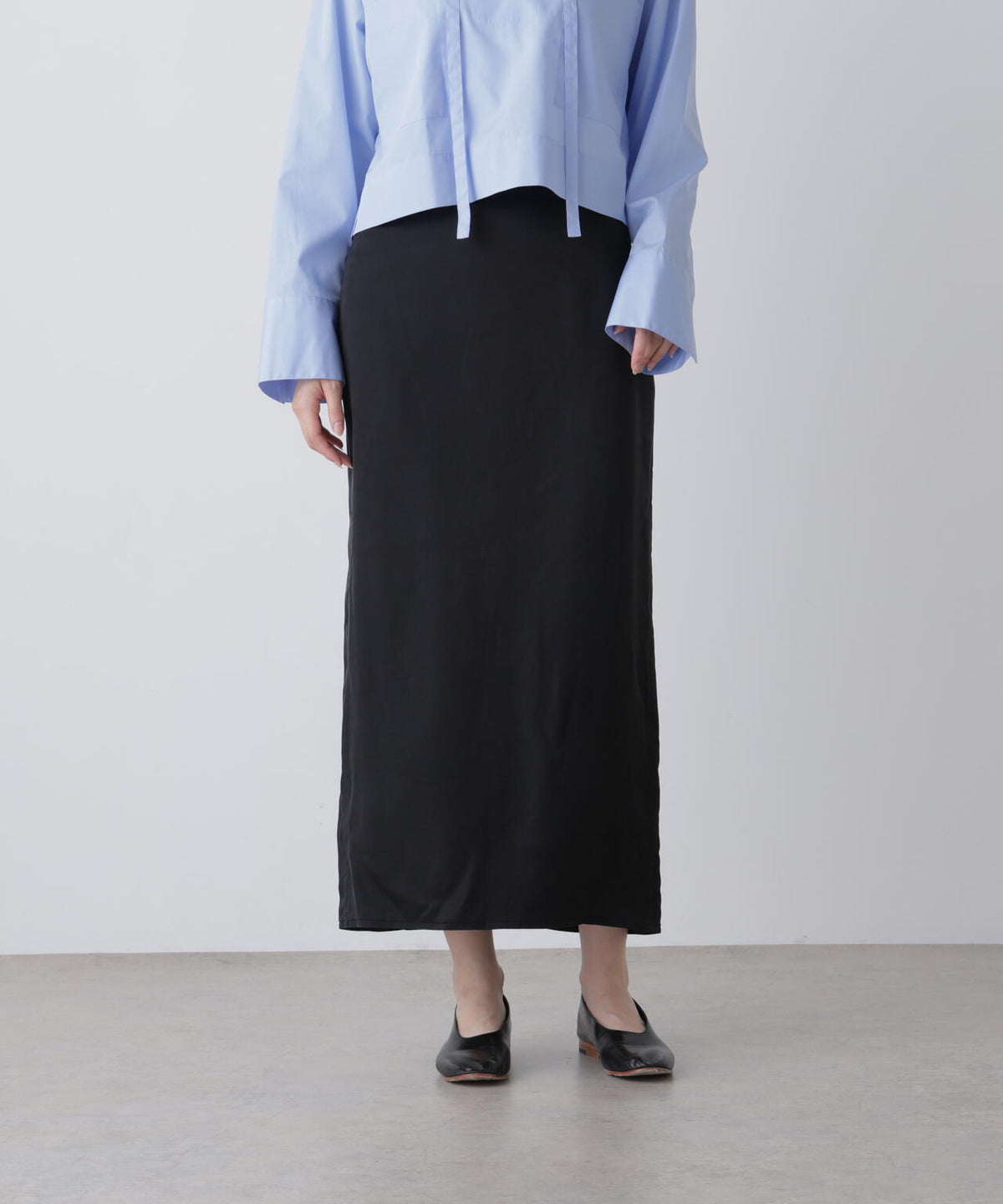 YLEVE / FIBRIL SATIN SKIRT