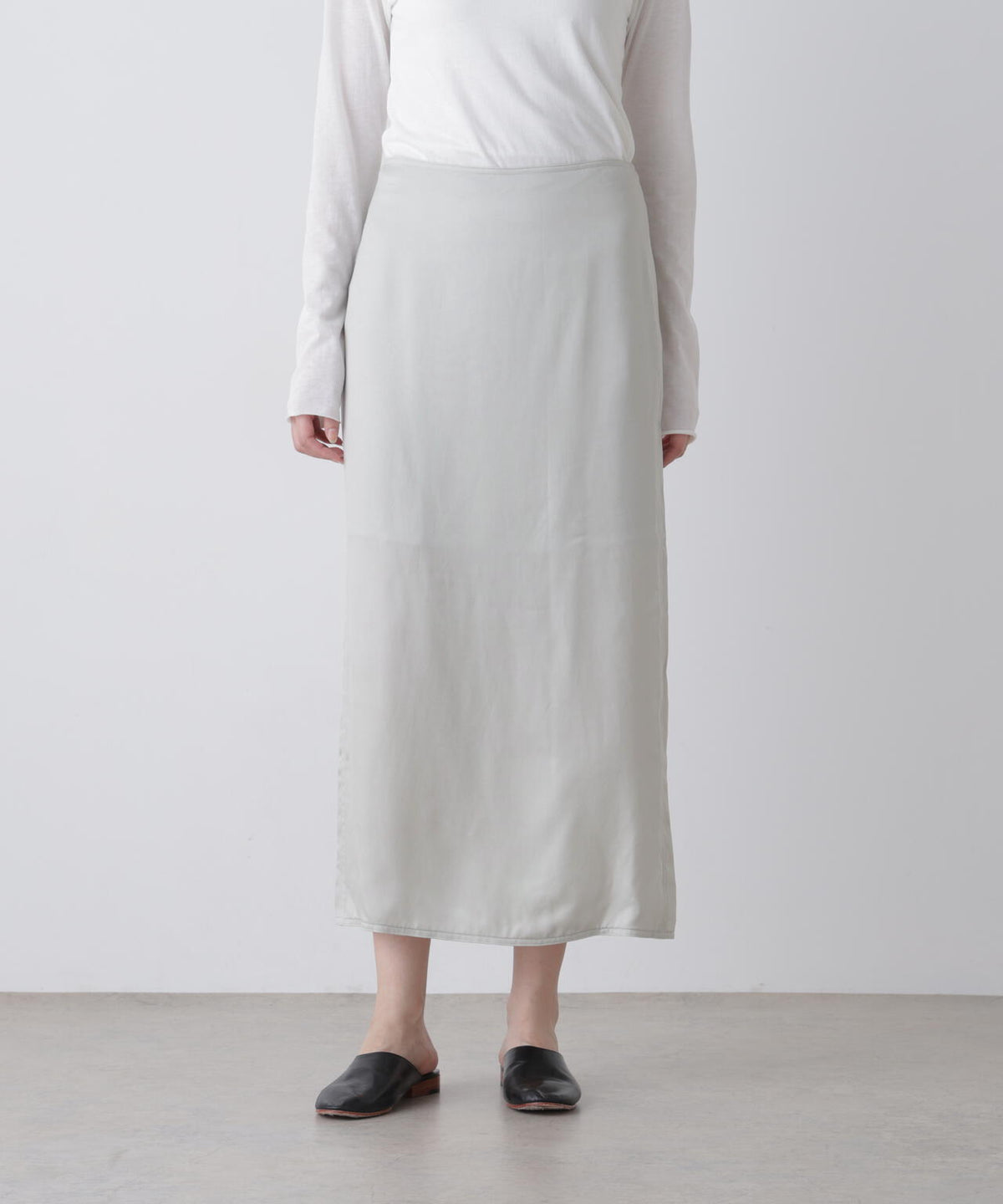 YLEVE / FIBRIL SATIN SKIRT
