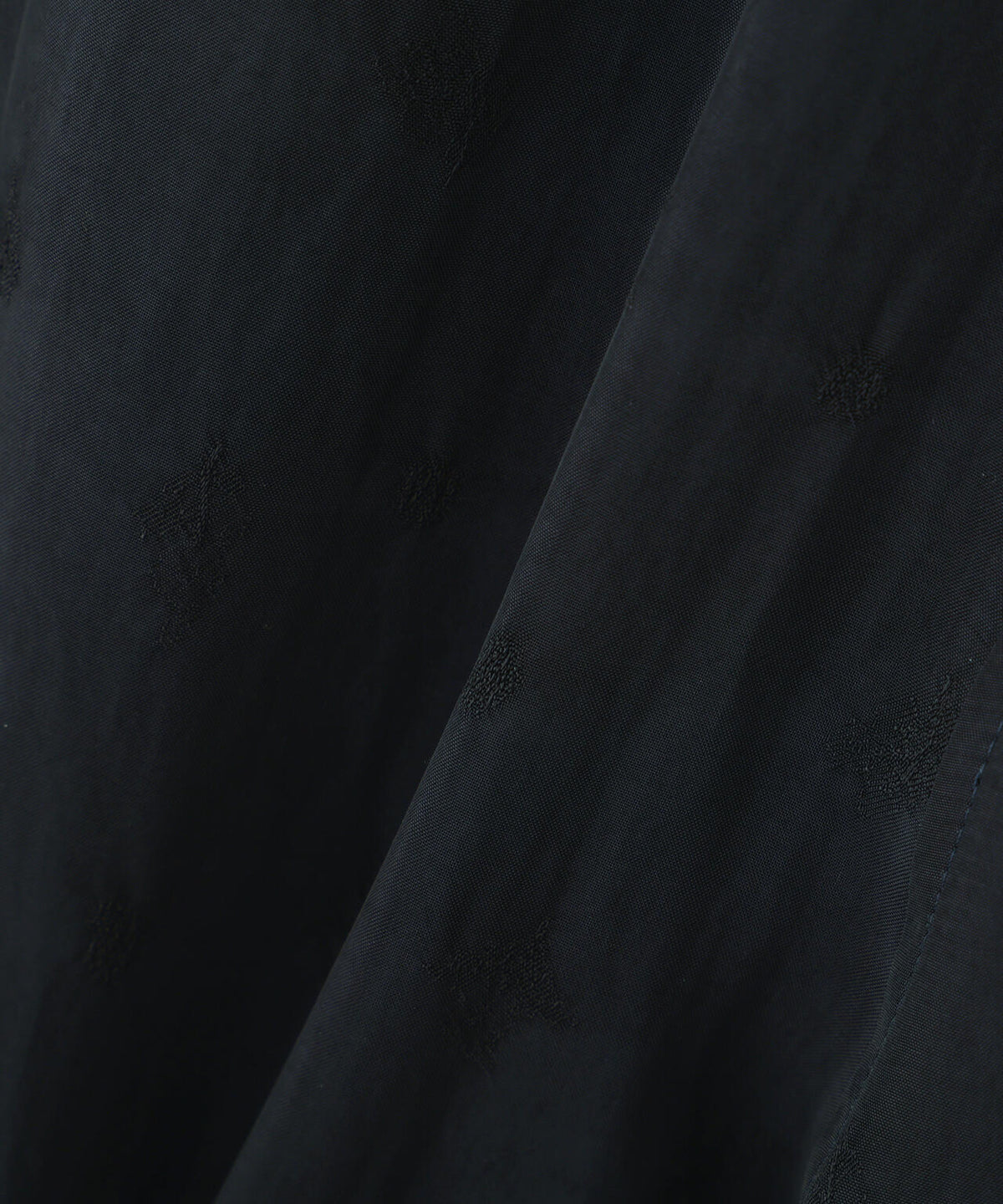 YLEVE / CUPRO JACQUARD TROUSERS