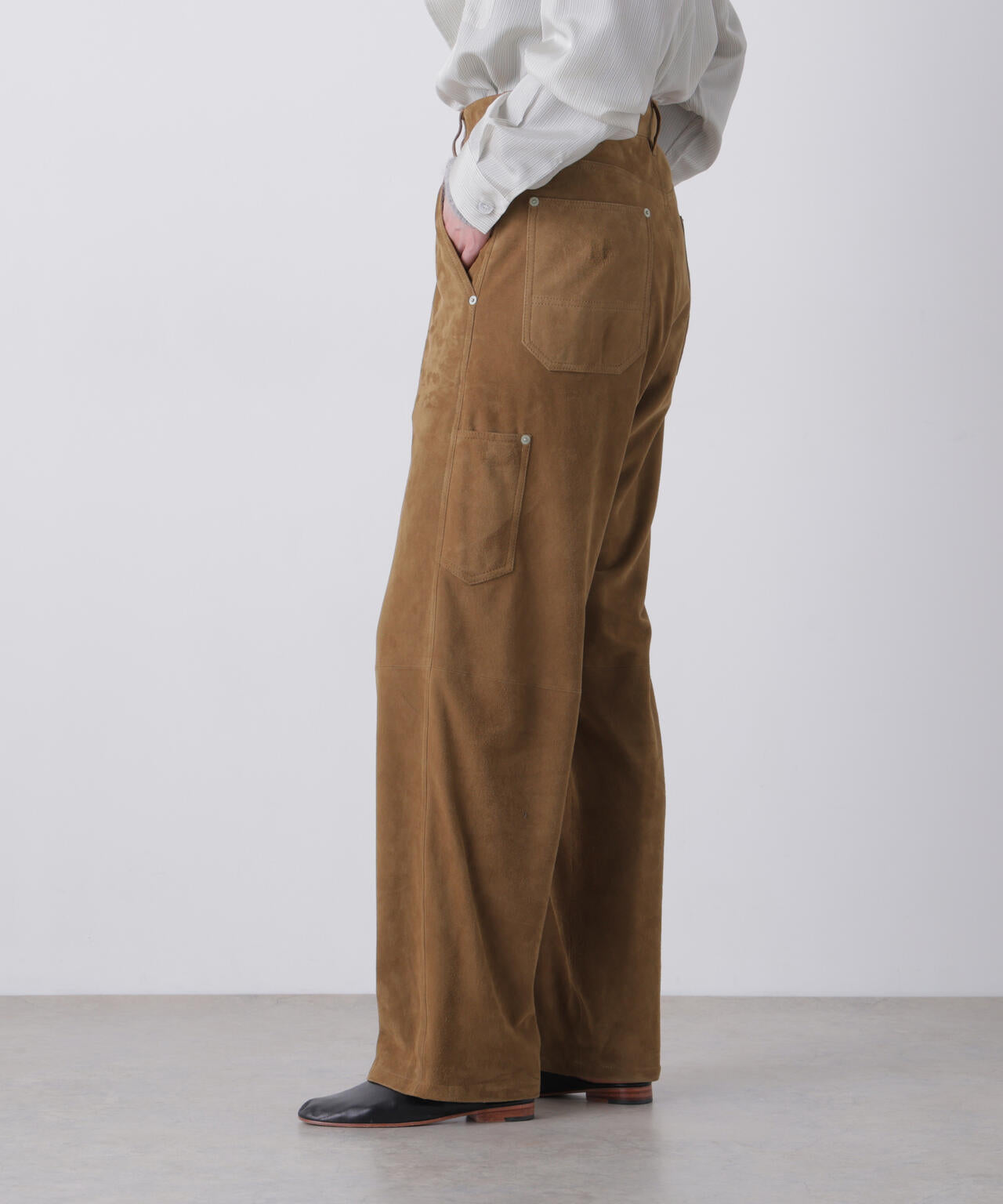 YLEVE / ROUGH GOAT SUEDE PAINTER PANTS