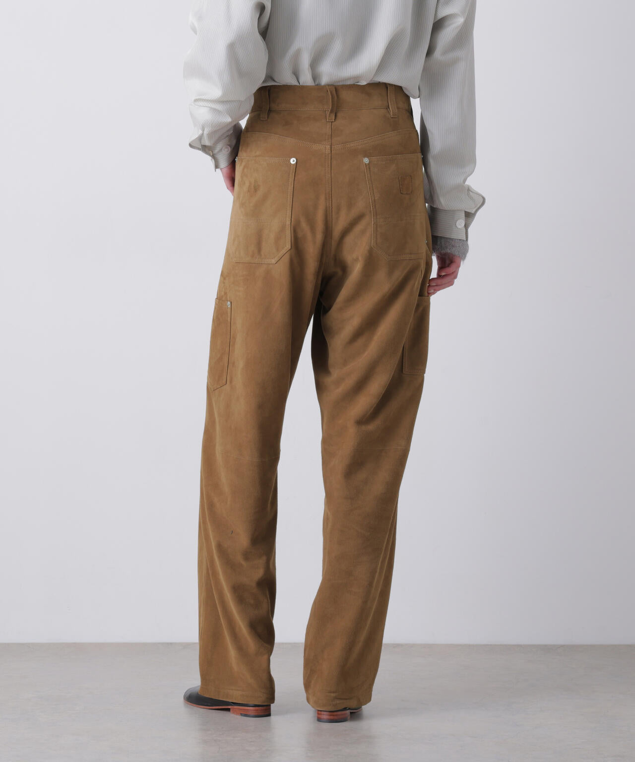 YLEVE / ROUGH GOAT SUEDE PAINTER PANTS