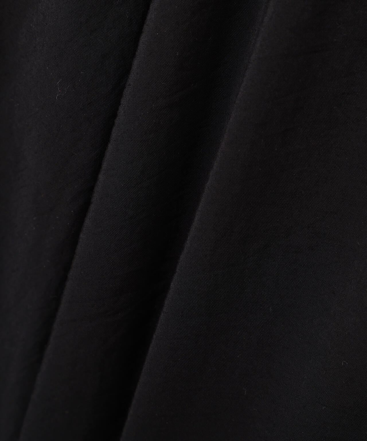 YLEVE / RAYON-POLYESTER BROAD BLOUSE