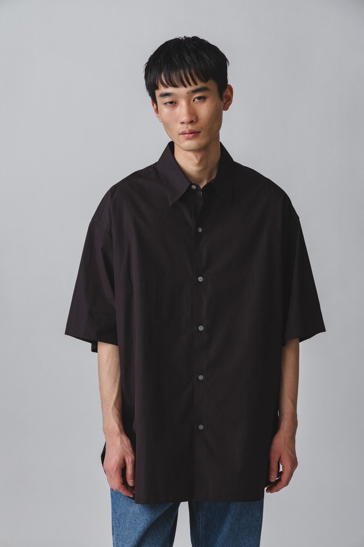 STUDIO NICHOLSON / MATTE COTTON POPLIN OVERSIZED SHORT SLEEVE SHIRT